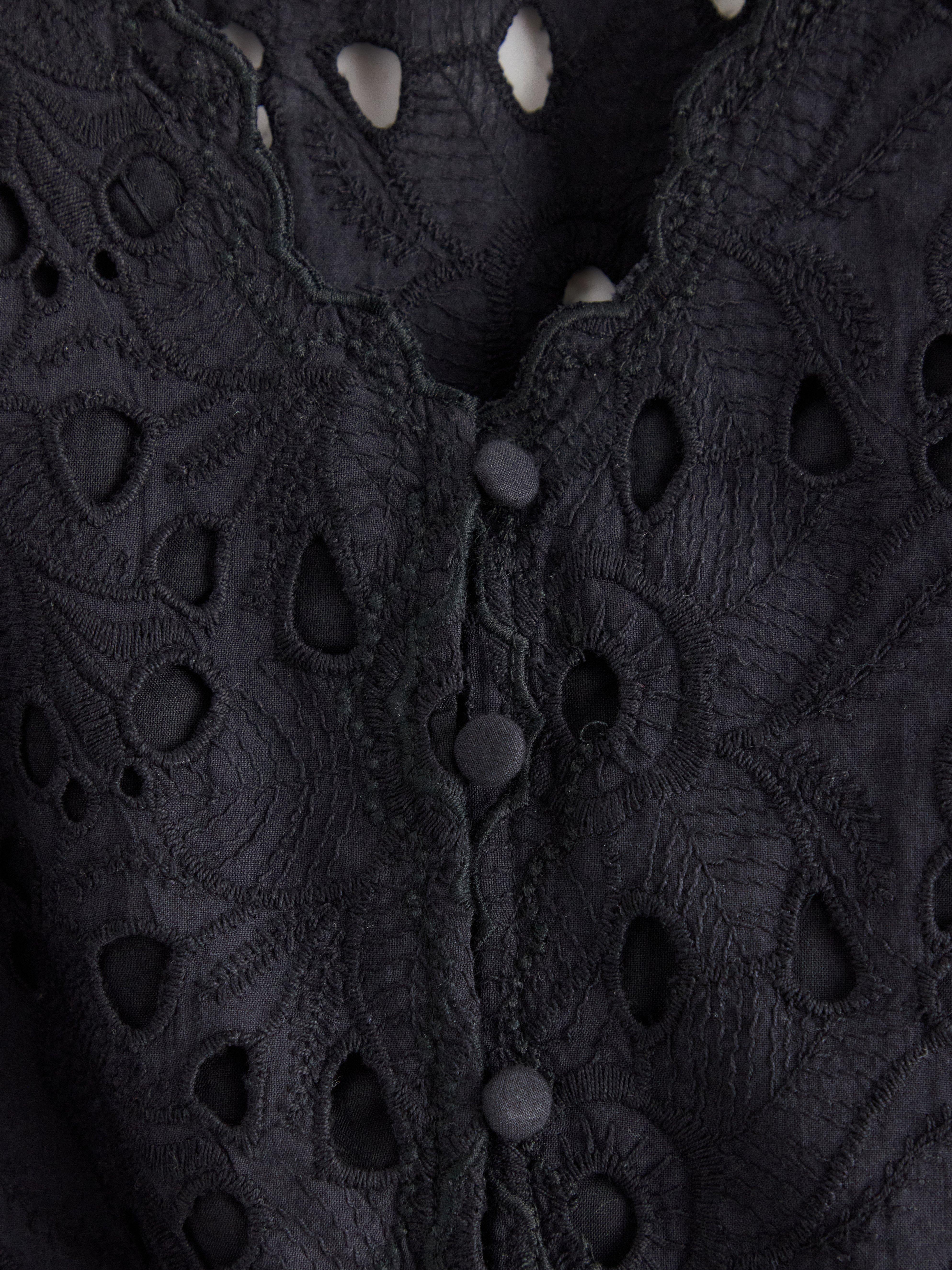 Blus com bordado inglês Preto