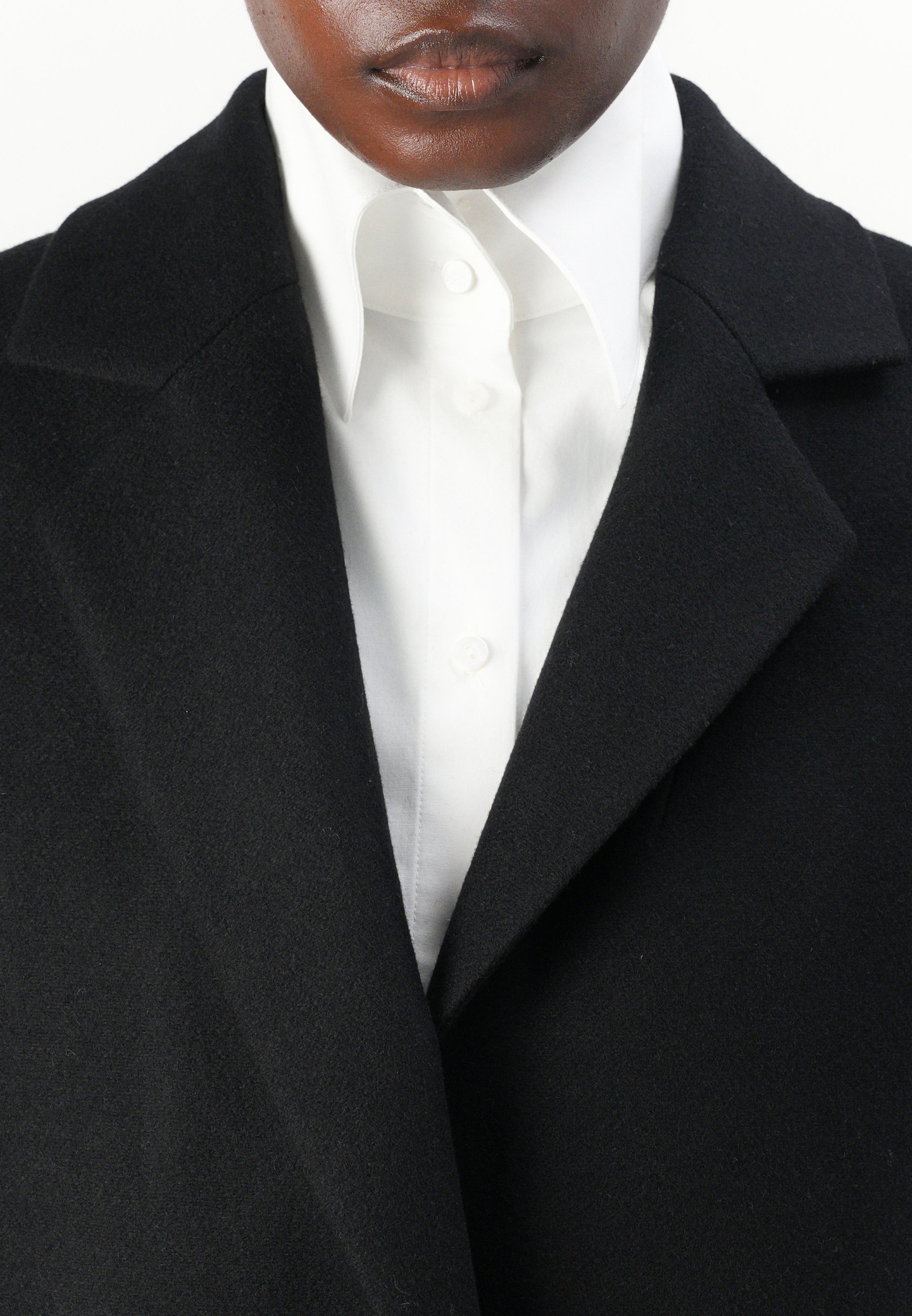 HUGO MOJENI - Classic coat - black