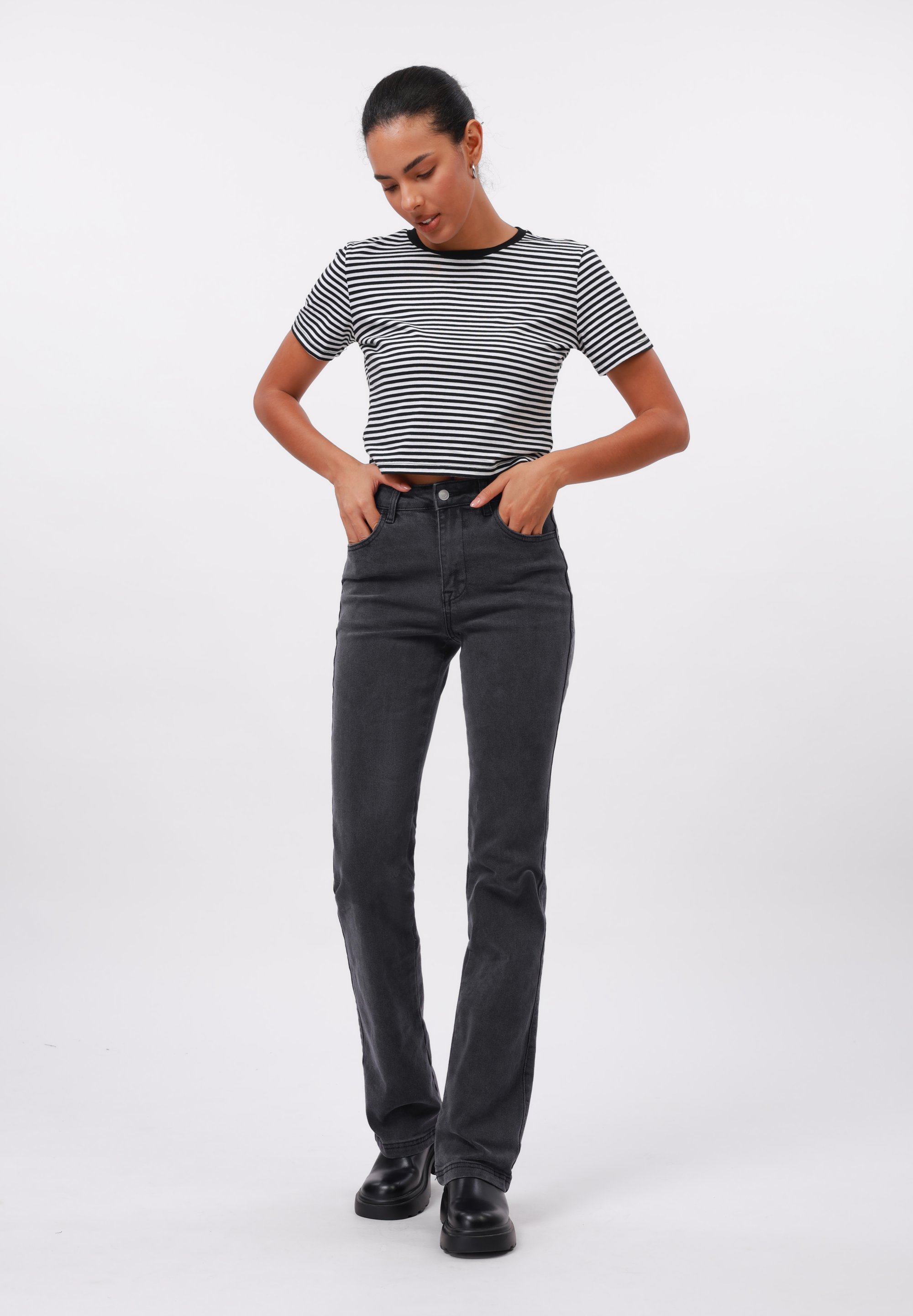 Even&Odd Tall Flared Jeans - zwarte denim