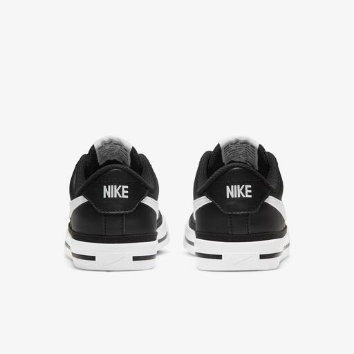  Nike Court Legacy