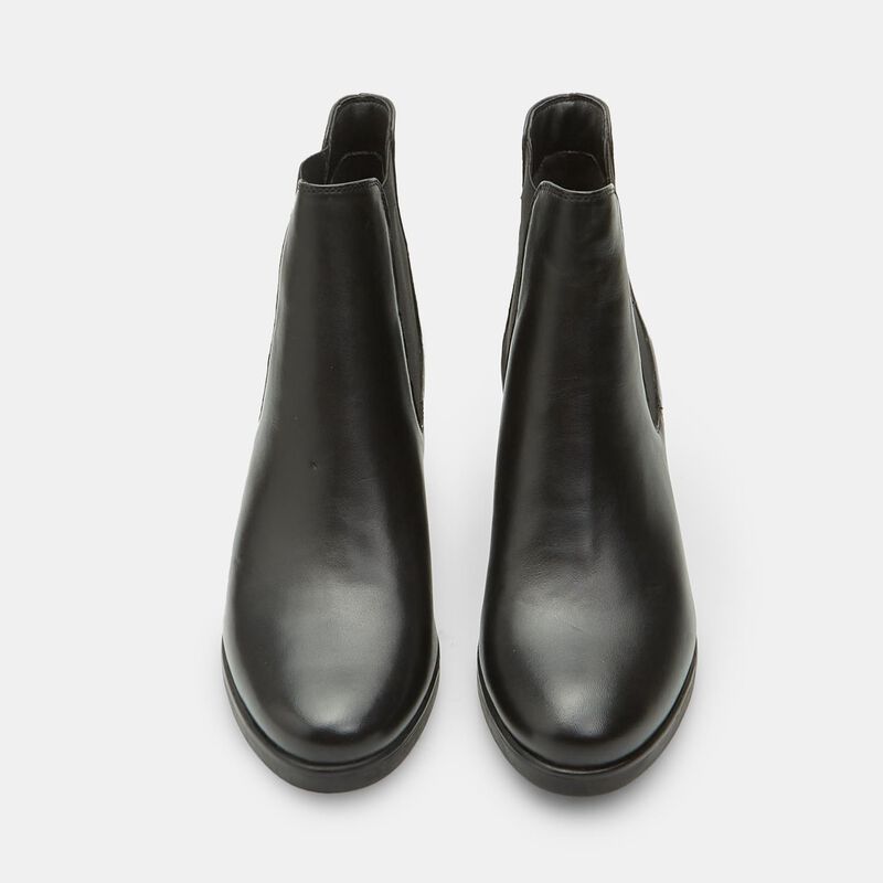 Chelsea boots met blokhakken