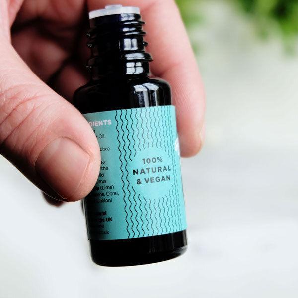 Paper Plane szakállápoló likőr teafa, vadmenta és lime 15ml | Férfi | Superdrug