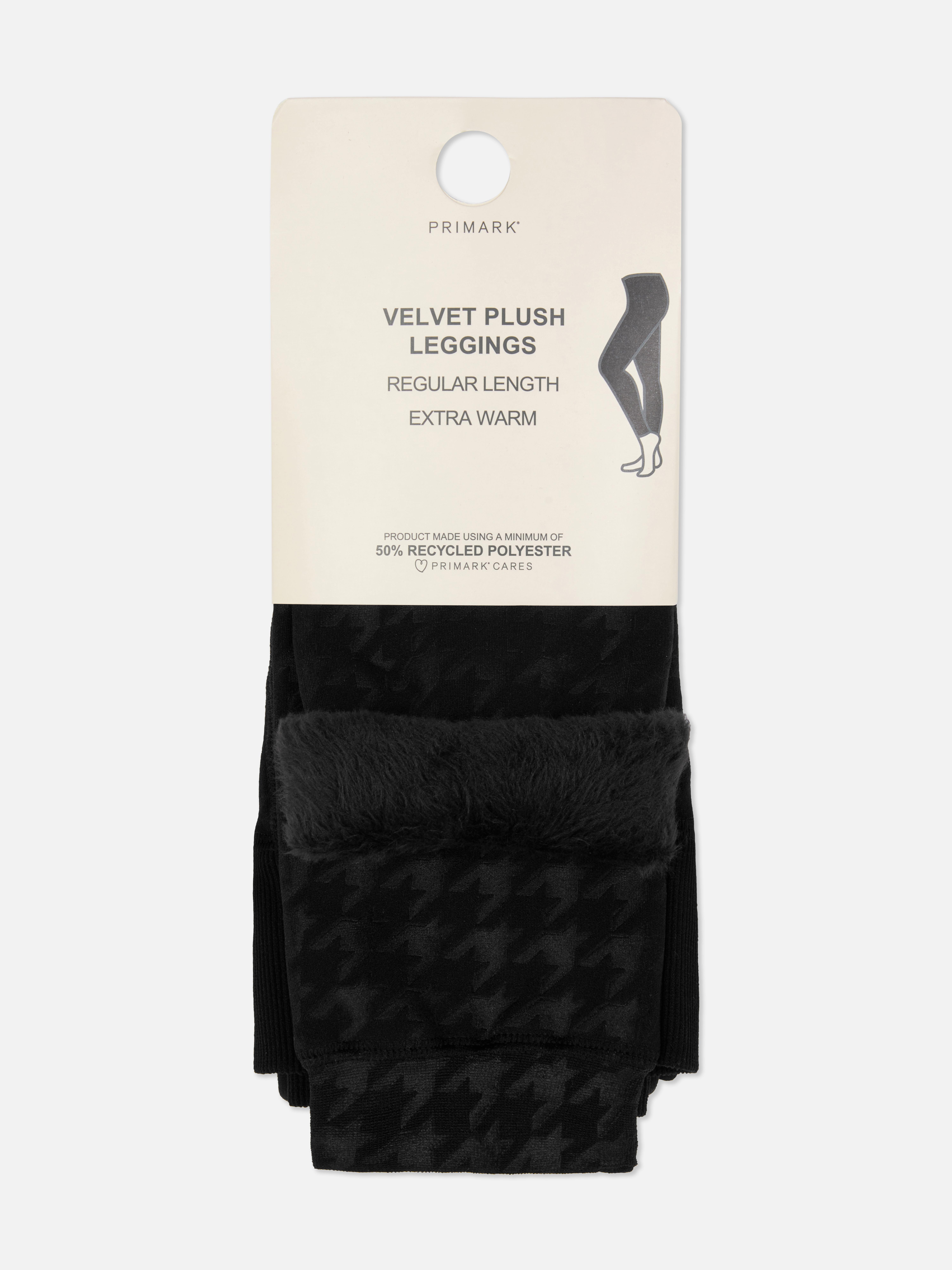 Samtweiche Leggings. Unsere flauschigen Leggings mit hohem Bund und normaler Länge halten die Kälte draußen.