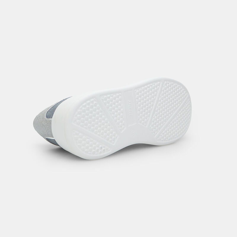 Damsneakers med 3 cm platåsula