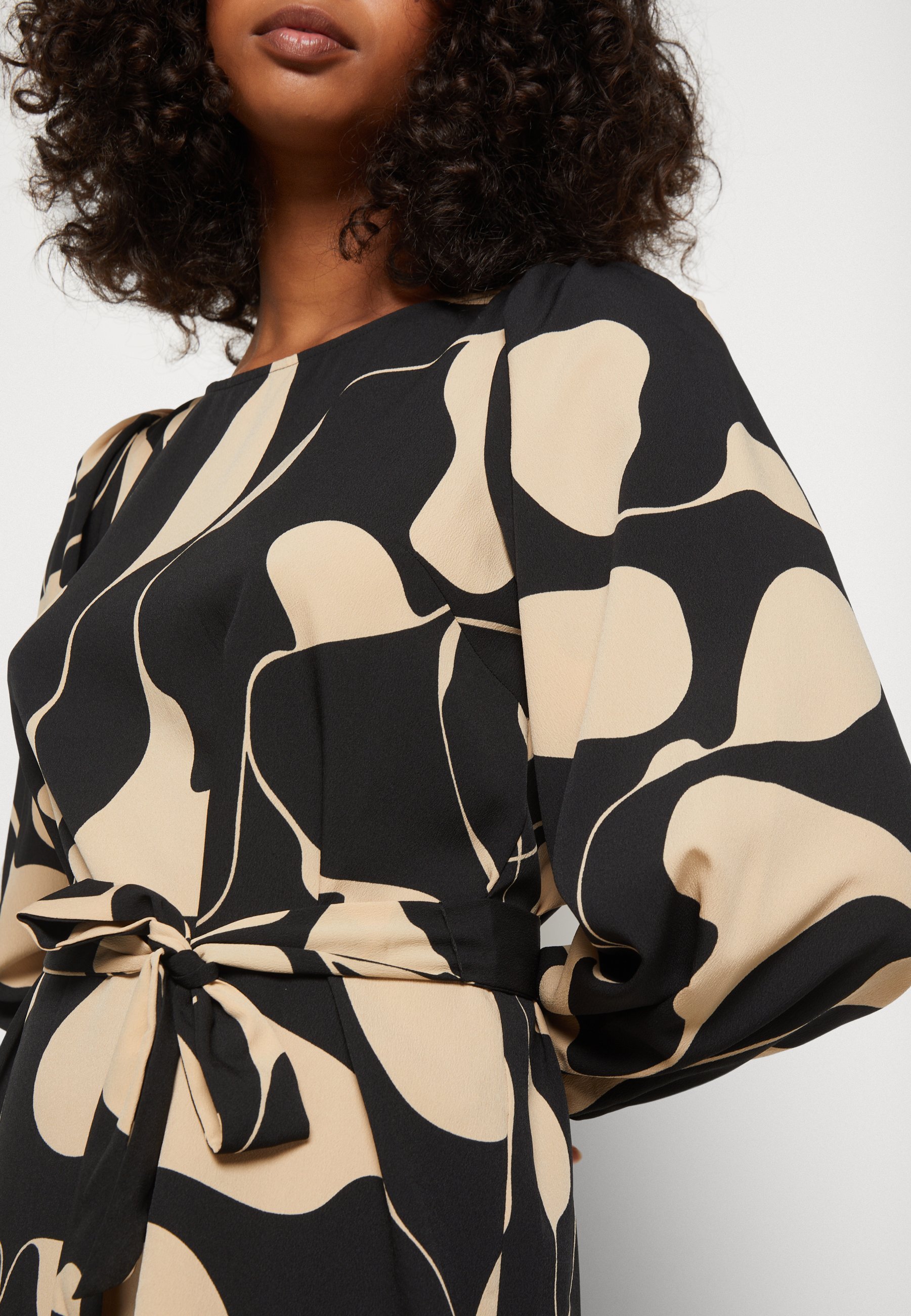 Vero Moda VMLYDIA KORTE JURK - Dagjurk - zwart/lina