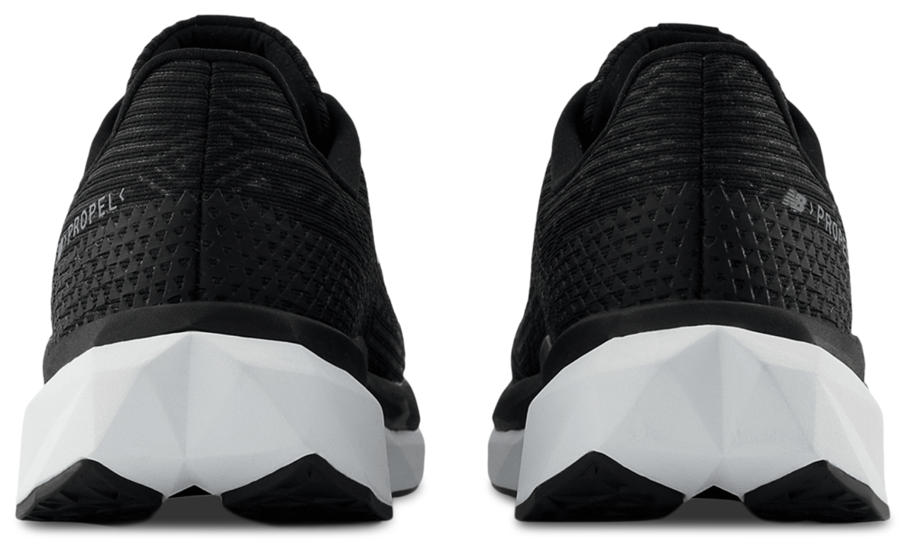 New Balance Fuelcell Propel V5