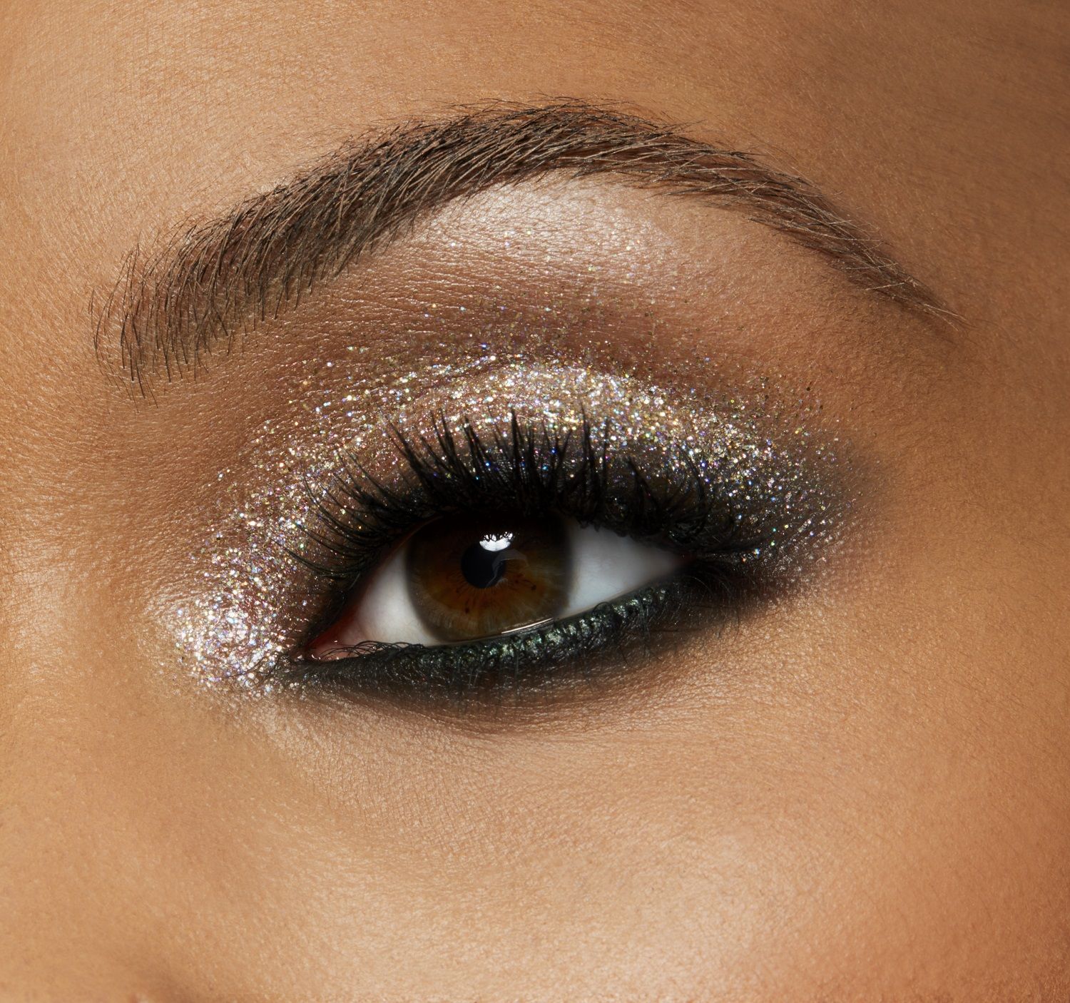 „Dazzleshadow“ skysti akių šešėliai Prabangūs akių šešėliai