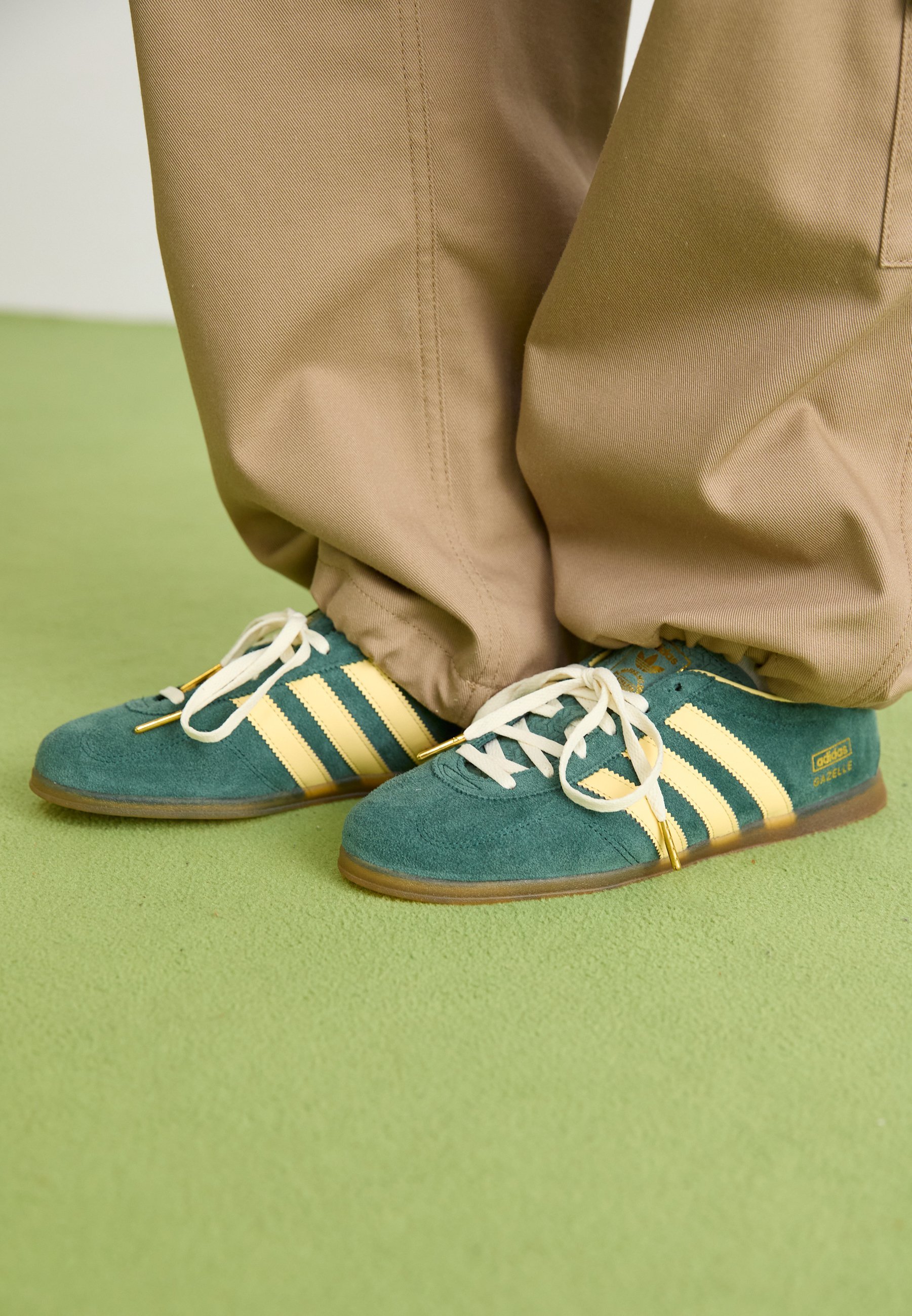 adidas Originals alacsony szárú edzőcipők