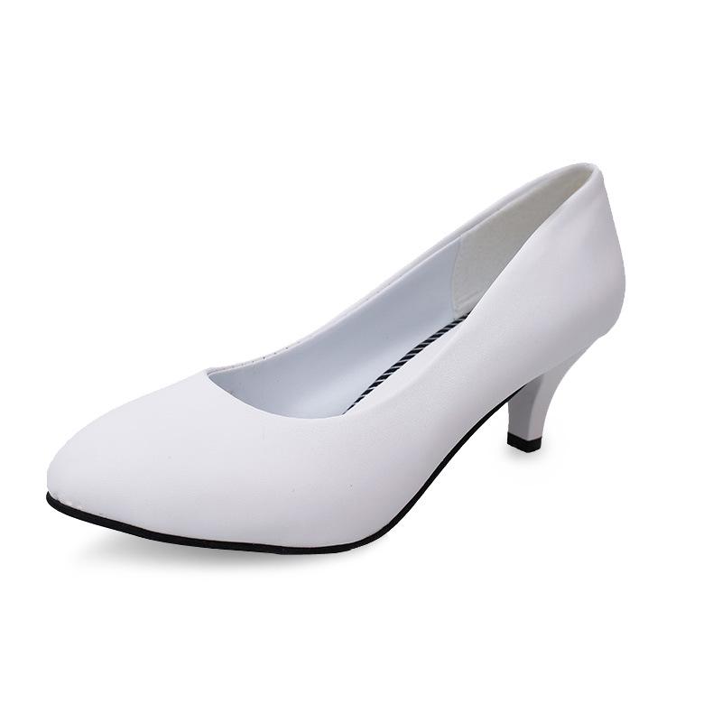 Chaussures de bureau grandes tailles pour femmes, escarpins à talons hauts en cuir verni, chaussures de mariage blanches.