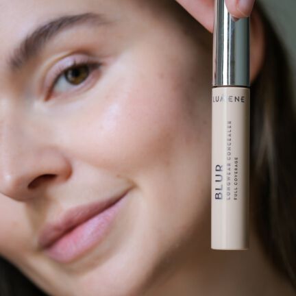 Lumene Blur Ultra Light