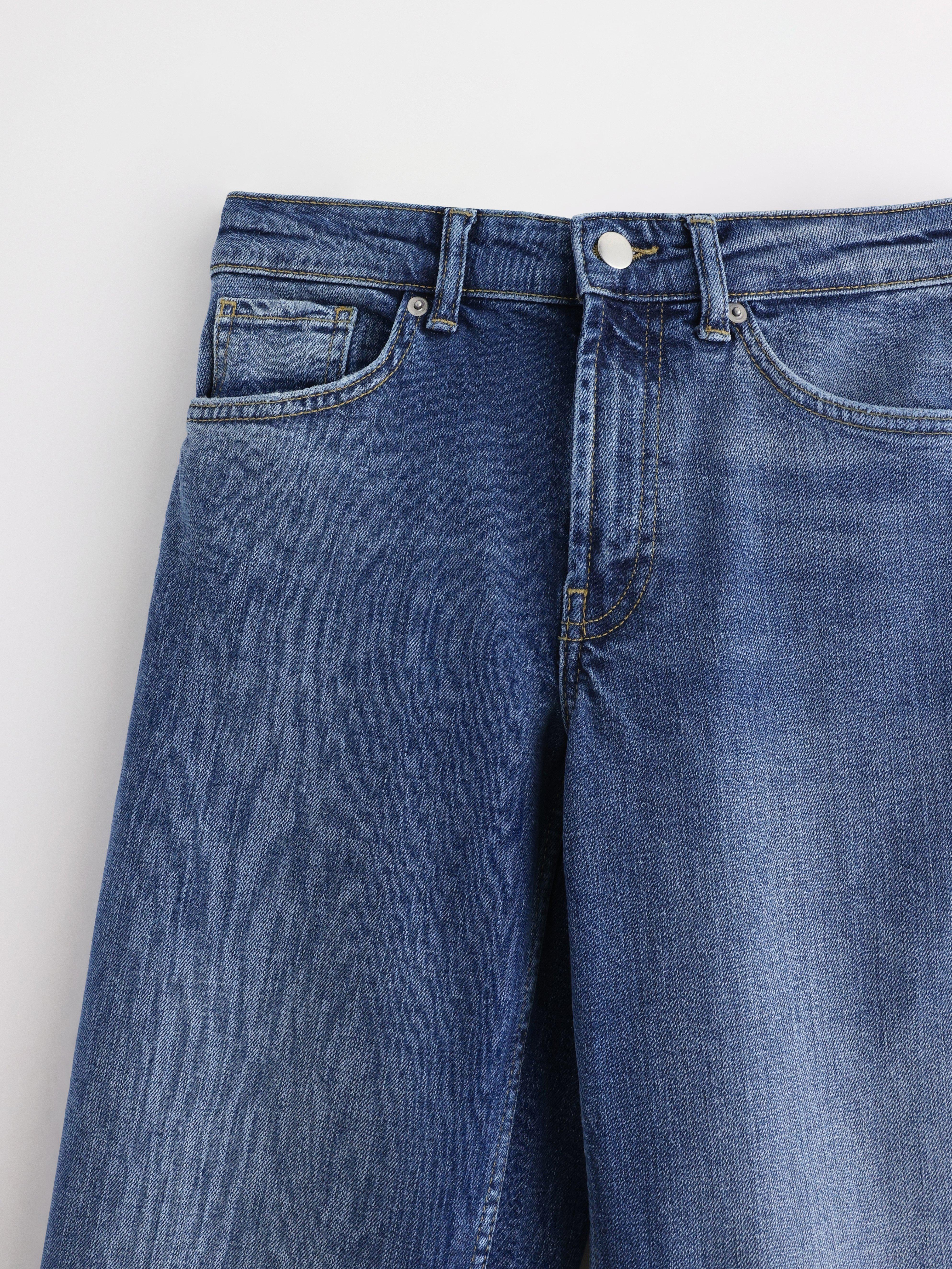 STRAIGHT  jeans med uppvik Denim blue