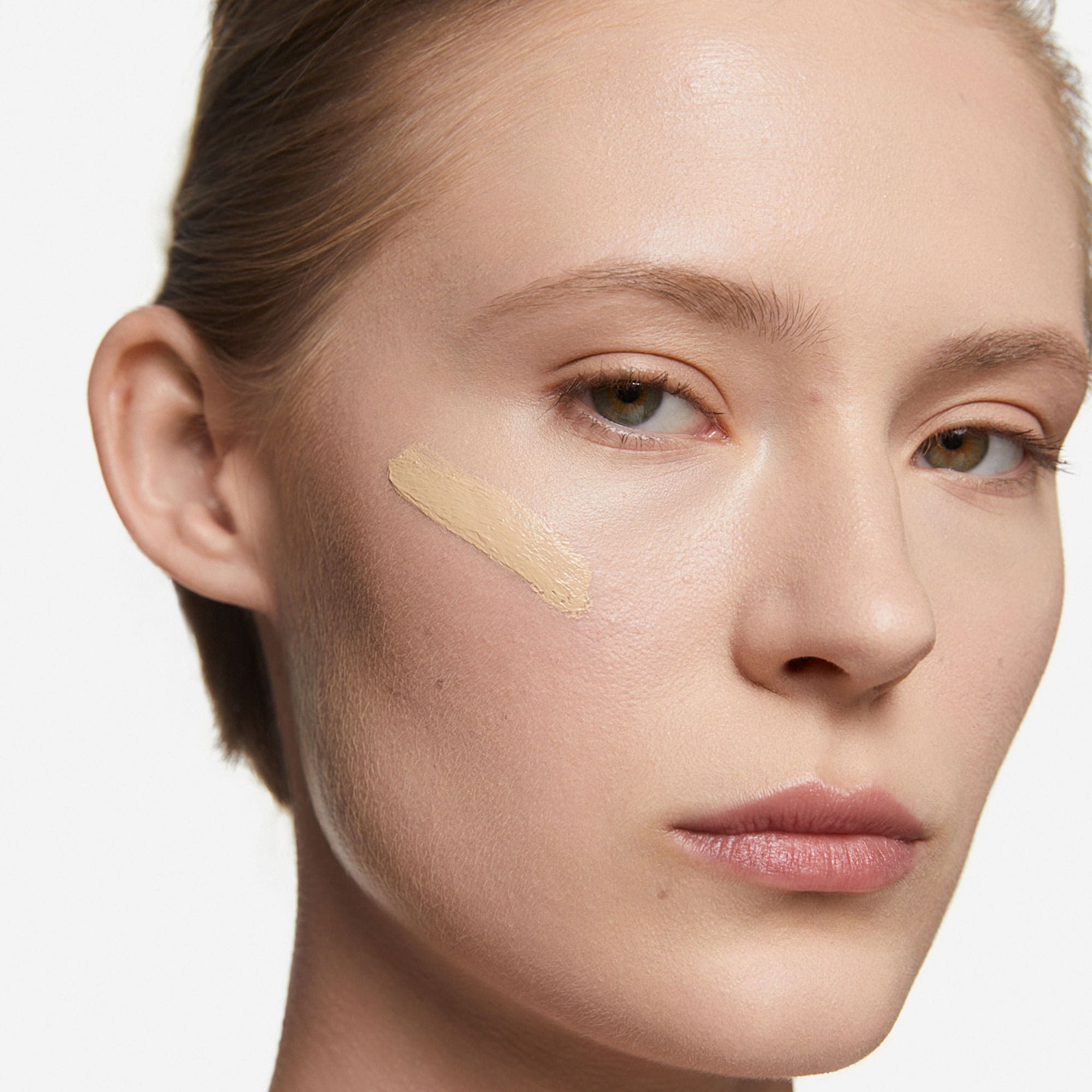Skin Focused Care Face SPF50 Foundation