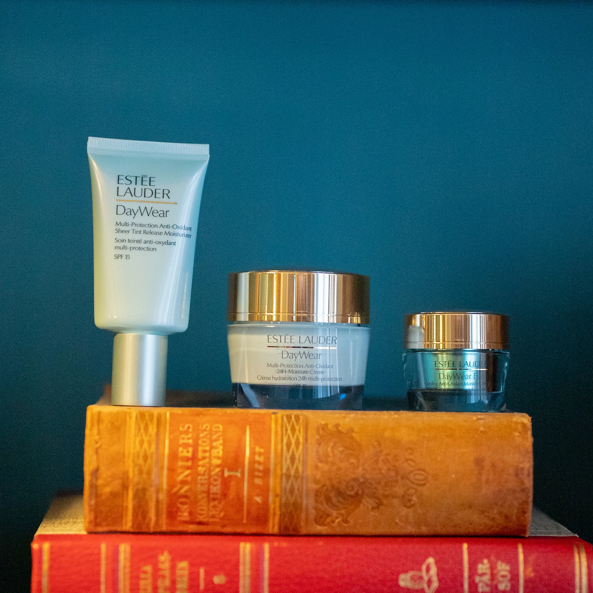 DayWear szemkörnyékápoló hűsítő gélkrém 15 ml - Estée Lauder