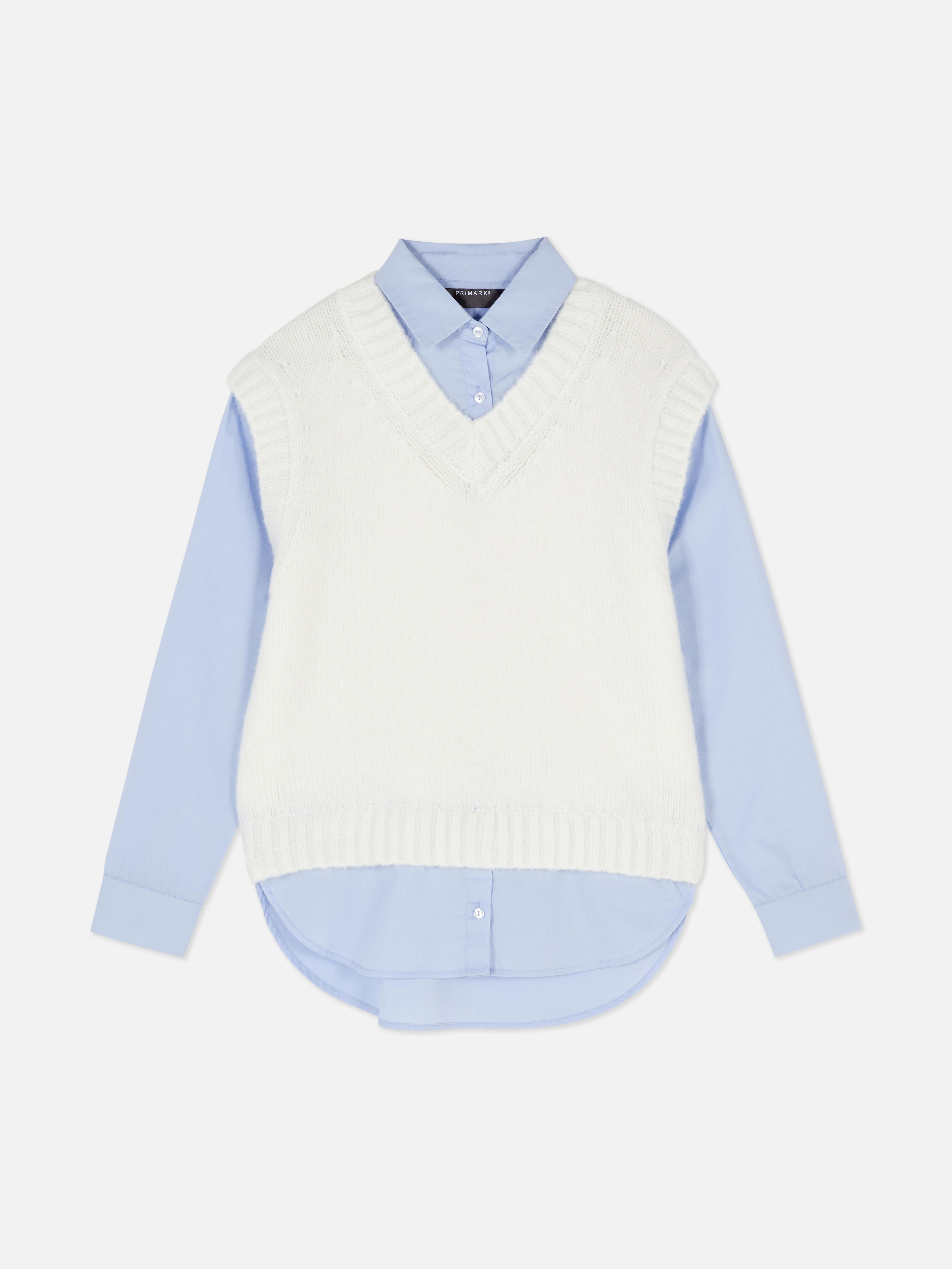 Cămașă și vestă 2 în 1. Optează pentru un stil lejer cu această vestă tricotată, cu guler pe dedesubt.