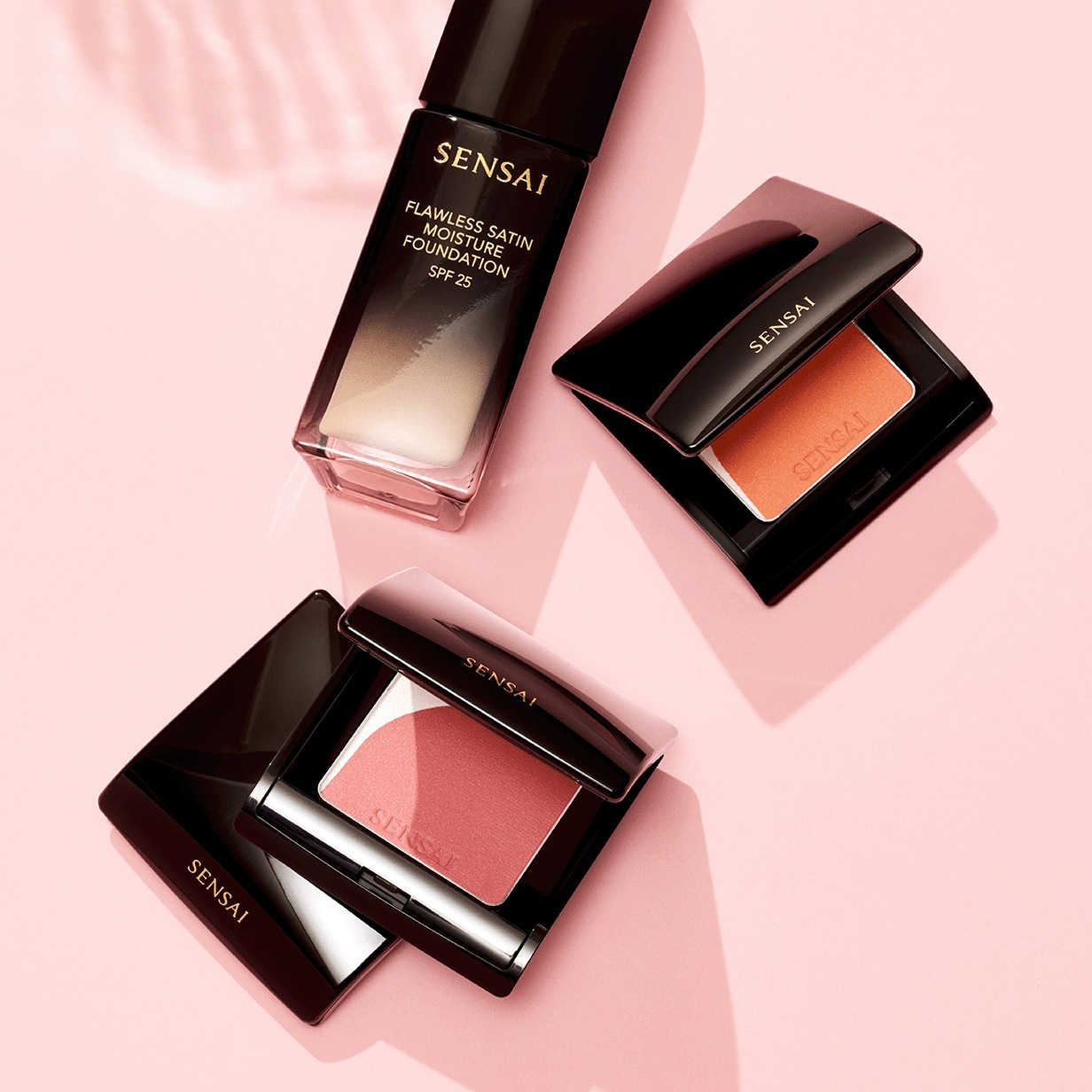 SENSAI Blush Blooming rumenilo - 4 g