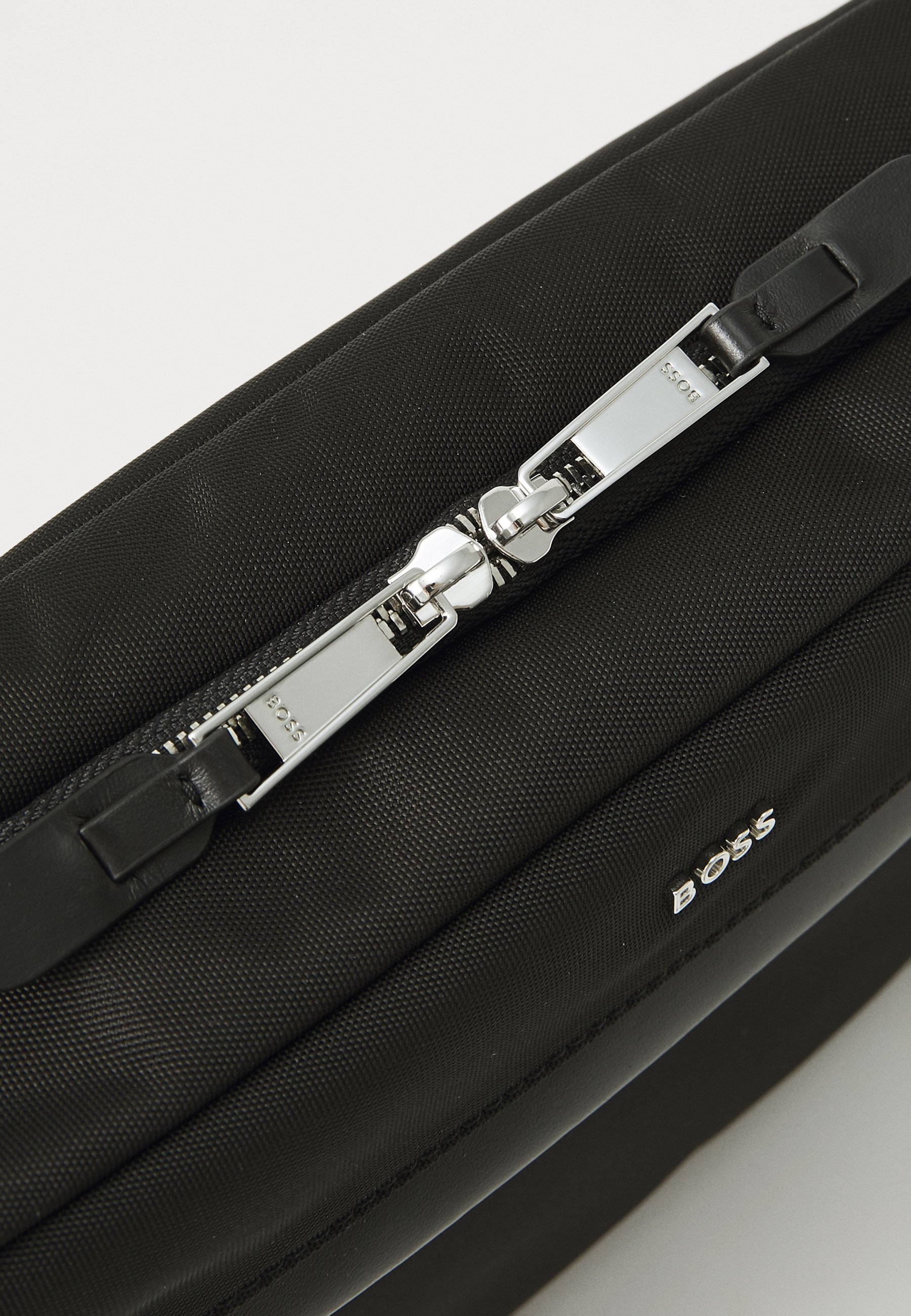 BOSS HIGHWAY - Beauty case - nero