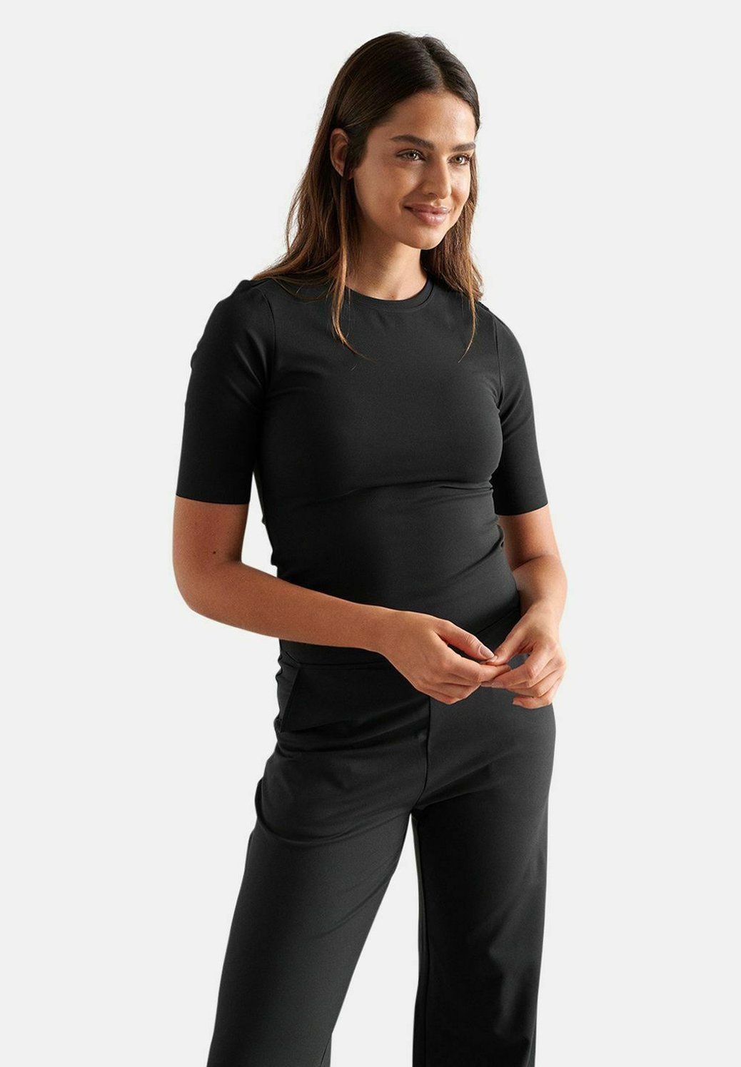 aim'n® SENSE MEZZA MANICA - T-shirt basic - nera
