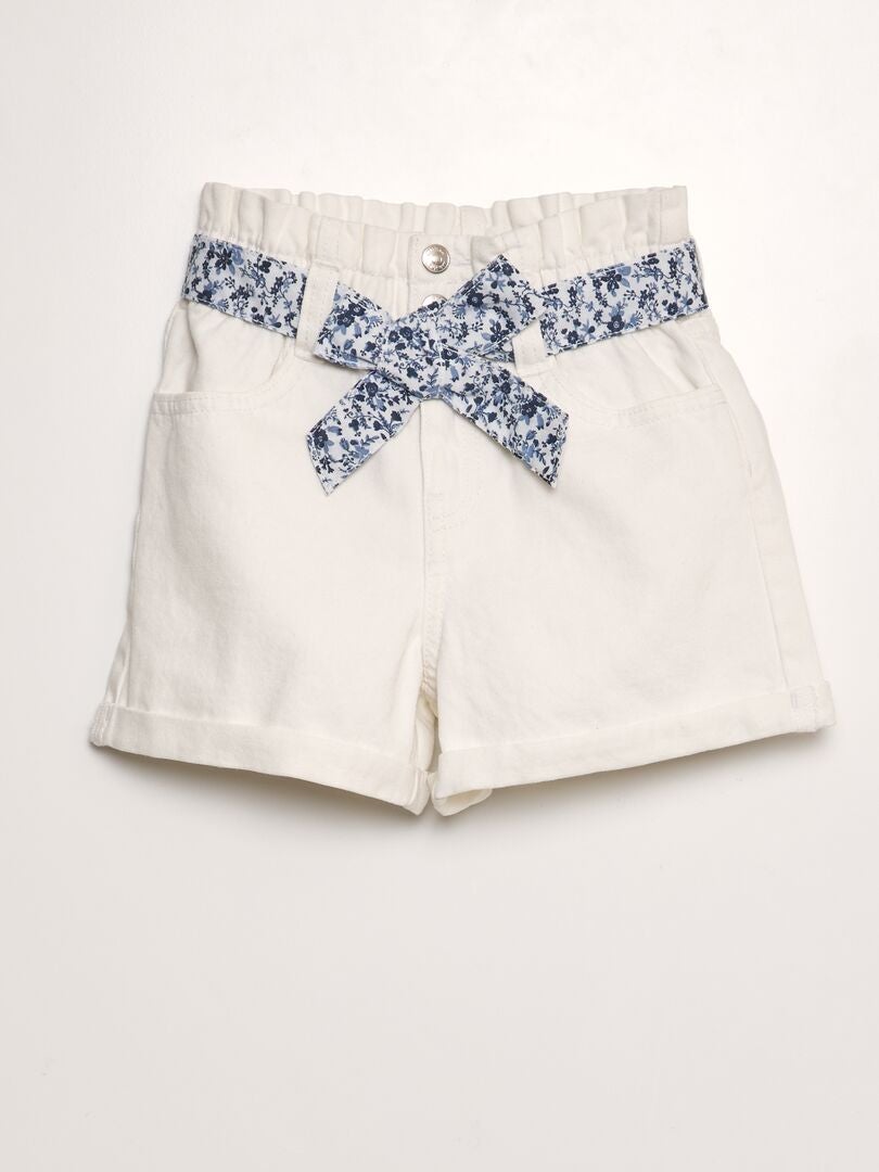 Pantalones cortos vaqueros de mezclilla con estampado de bolsas de papel - BLANCOS