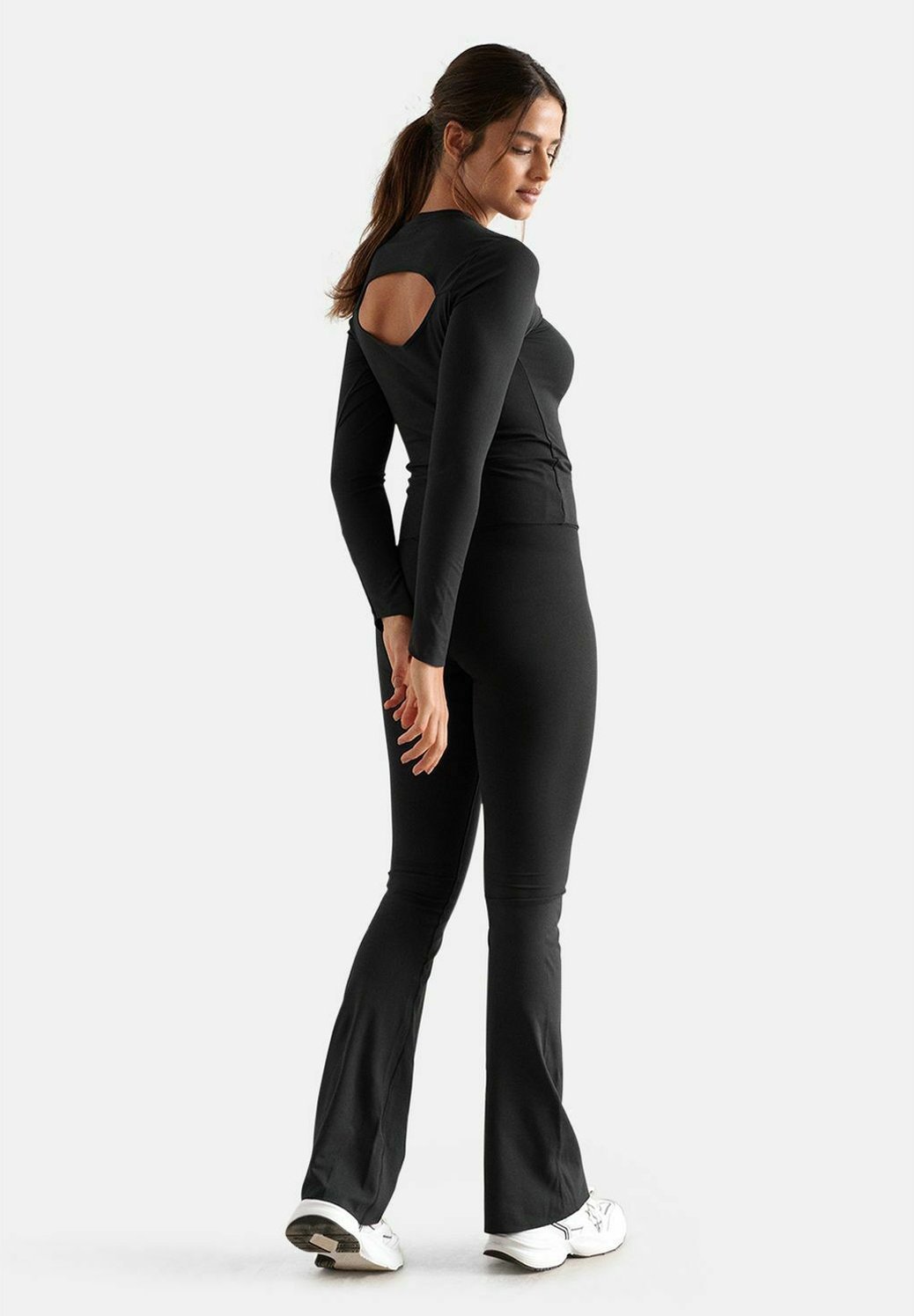aim'n® SENSE CUTOUT BACK - Langarmshirt - Schwarz