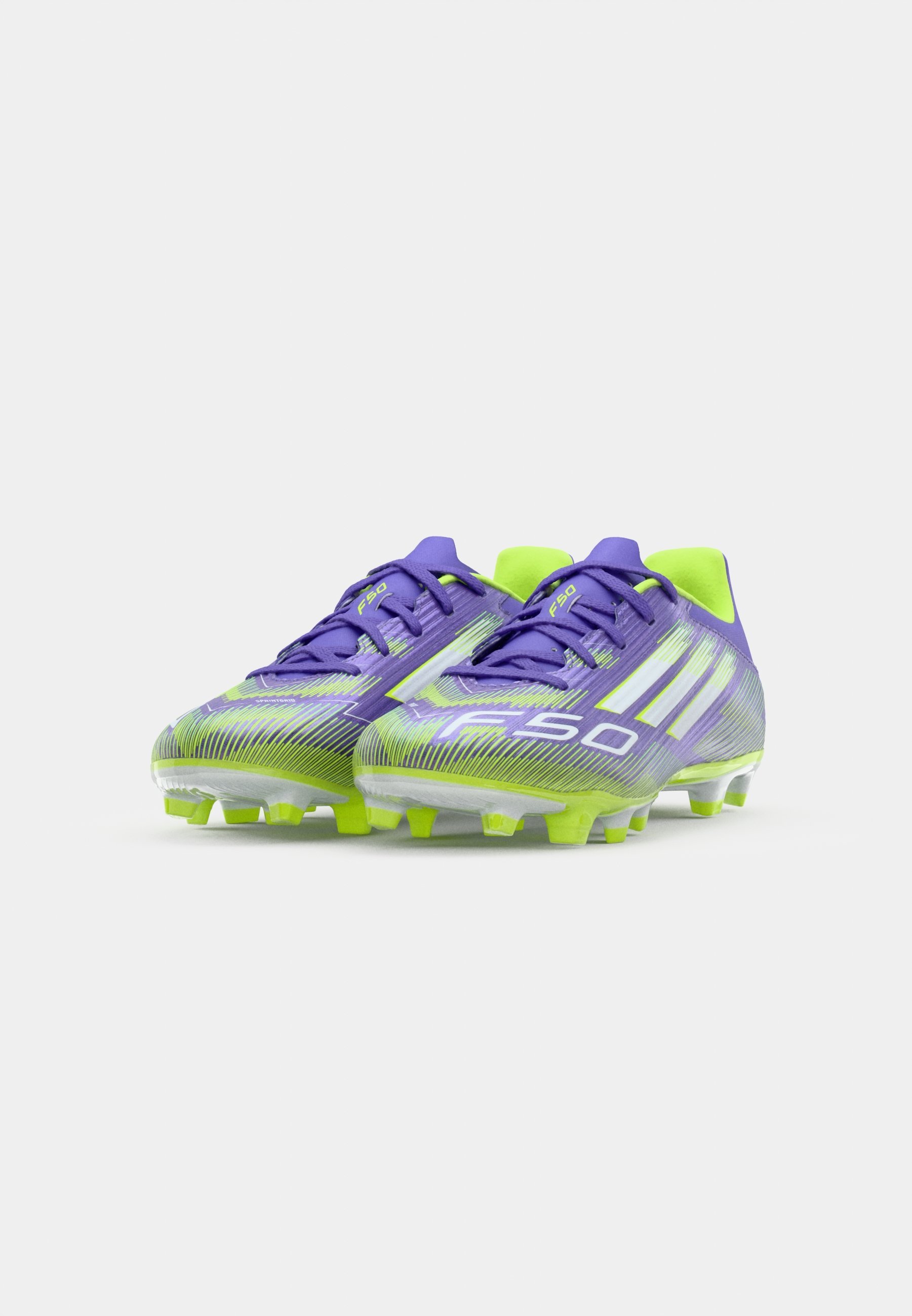 adidas Performance F50 CLUB - Chaussures de football pour terrain ferme - violet foncé/blanc/citron clair