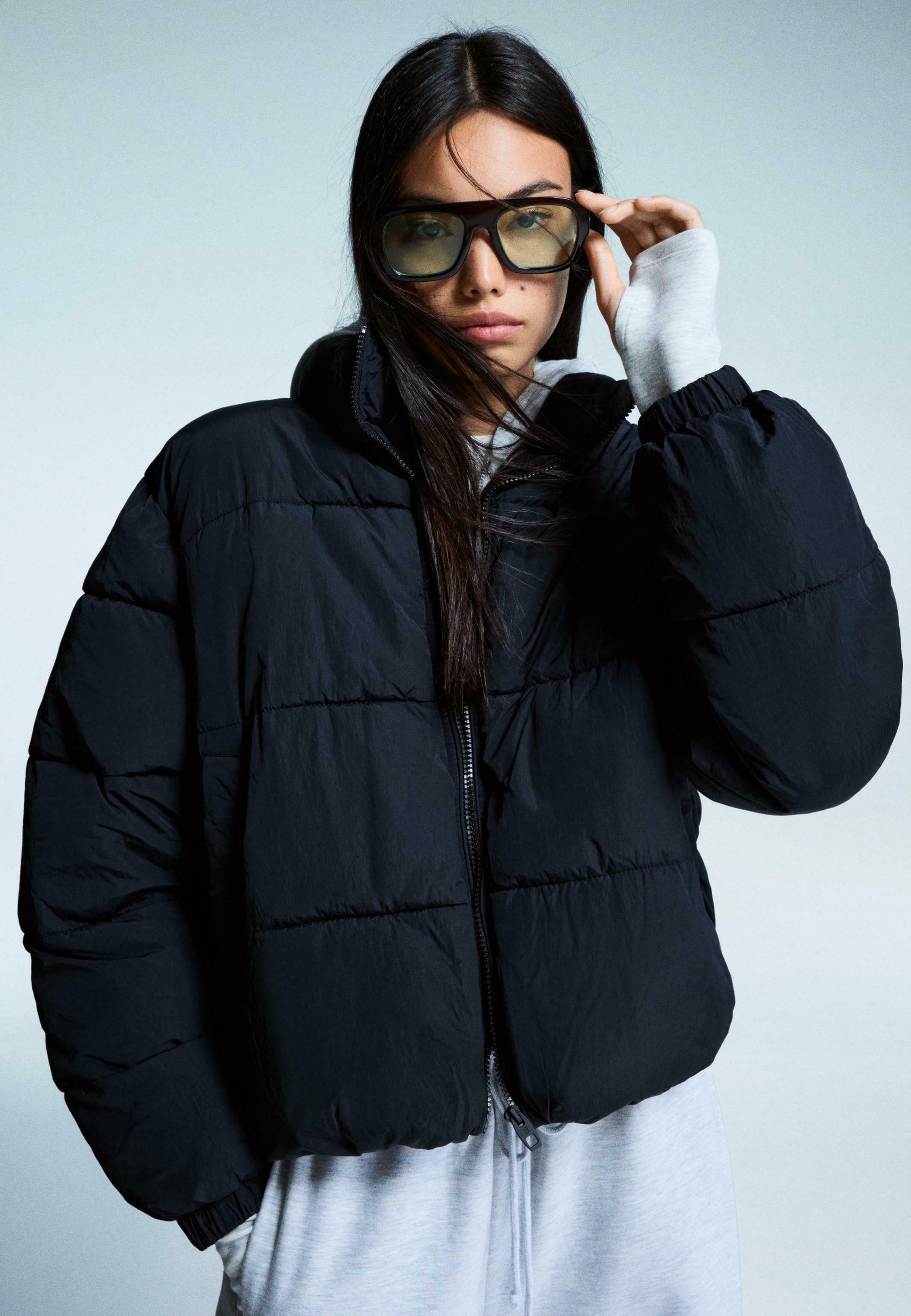 Bershka PUFFER - Giacca invernale - nera