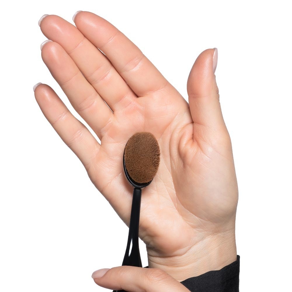 ARTDECO MEDIUM OVAL BRUSH PREMIUM QUALITY
