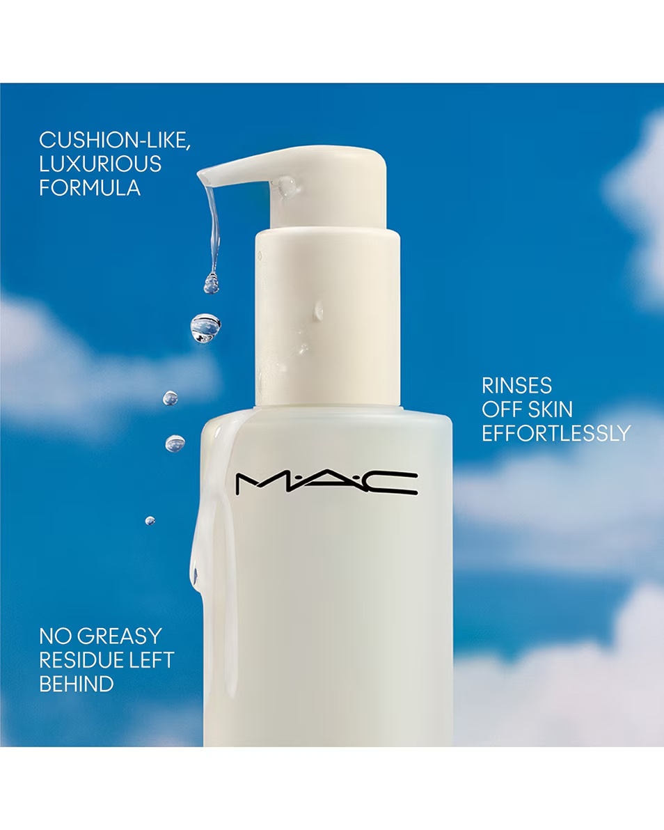 ΛΑΔΙ ΚΑΘΑΡΙΣΜΟΥ MAC HYPER REAL FRESH CANVAS - ΑΦΑΙΡΕΙ ΤΟ ΕΠΙΜΟΝΩΜΕΝΟ ΜΑΚΙΓΙΑΖ