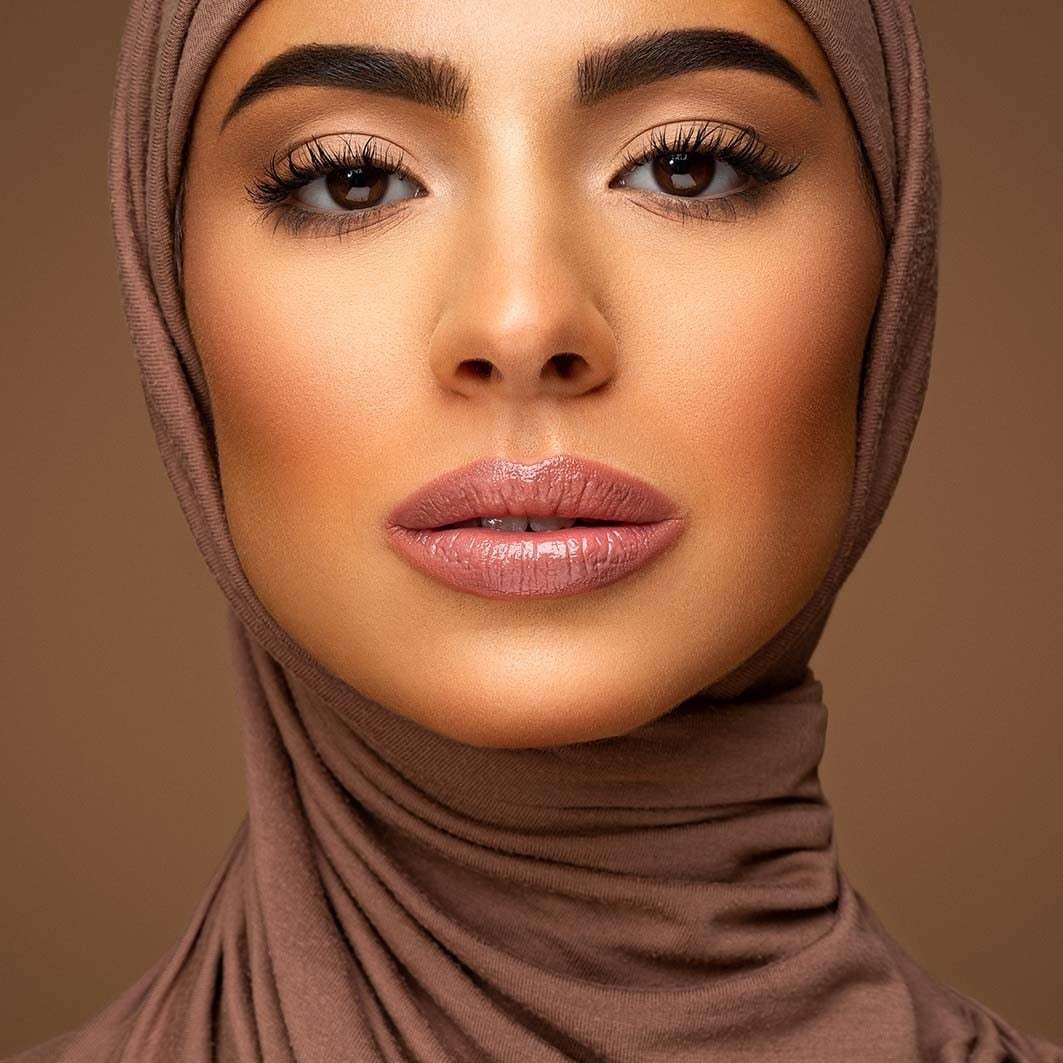 Lesk na pery Queen Tarzi PWR GLOSS Plumping - 1 kus