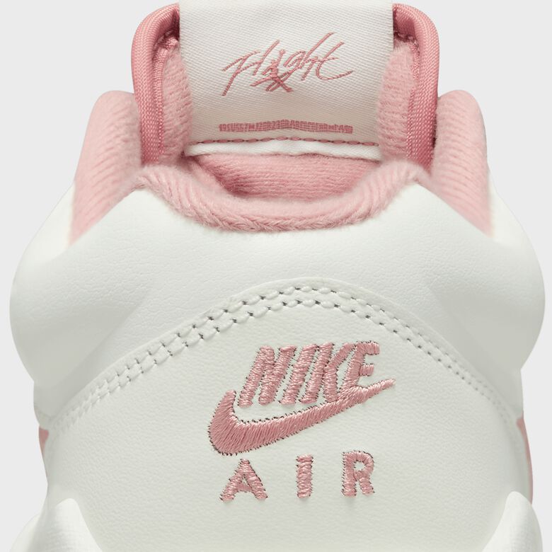 WMNS-Stadion 90