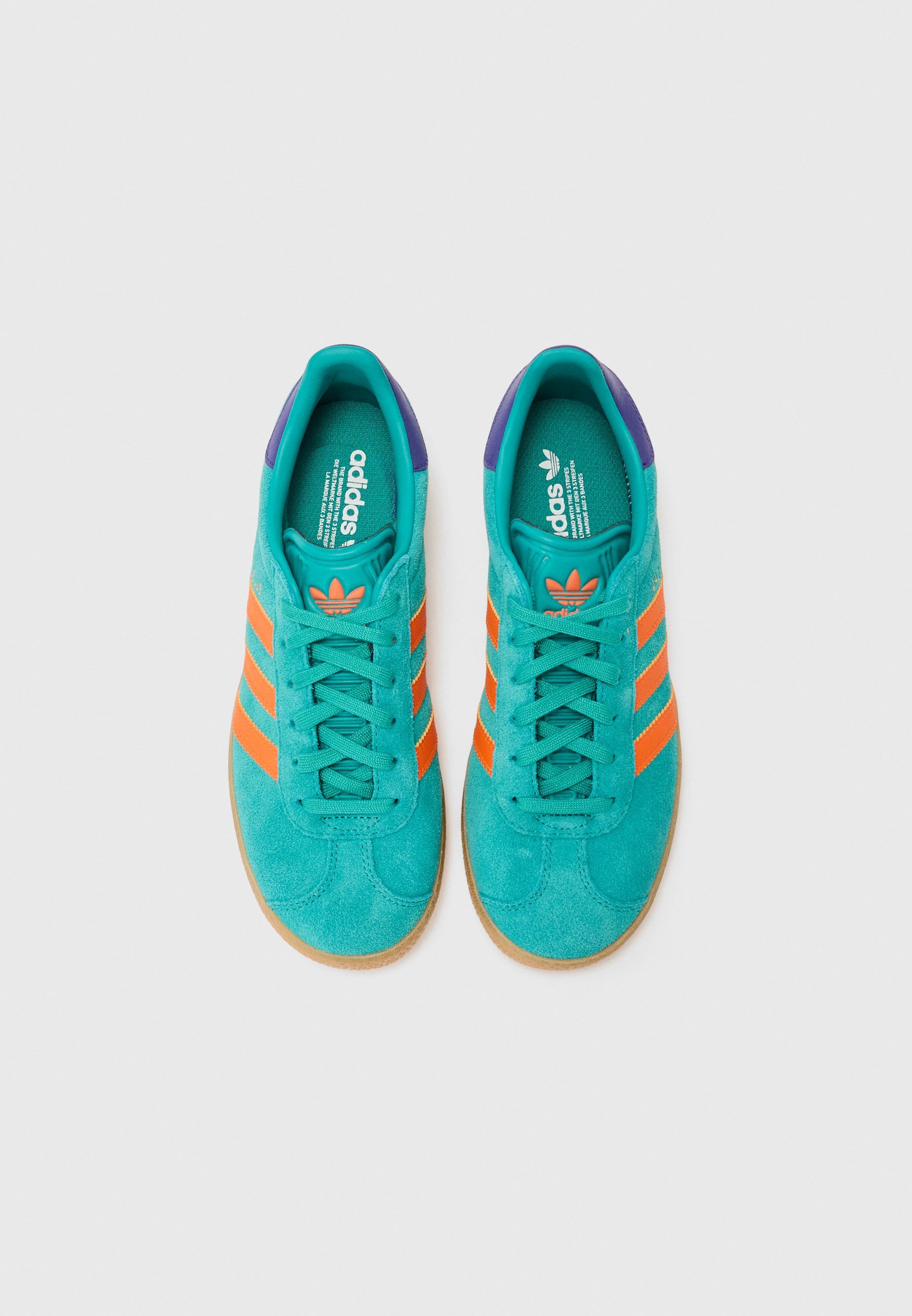 adidas Originals GAZELLE UNISEX - Joggesko - pure teal/impact orange/collegiate purple