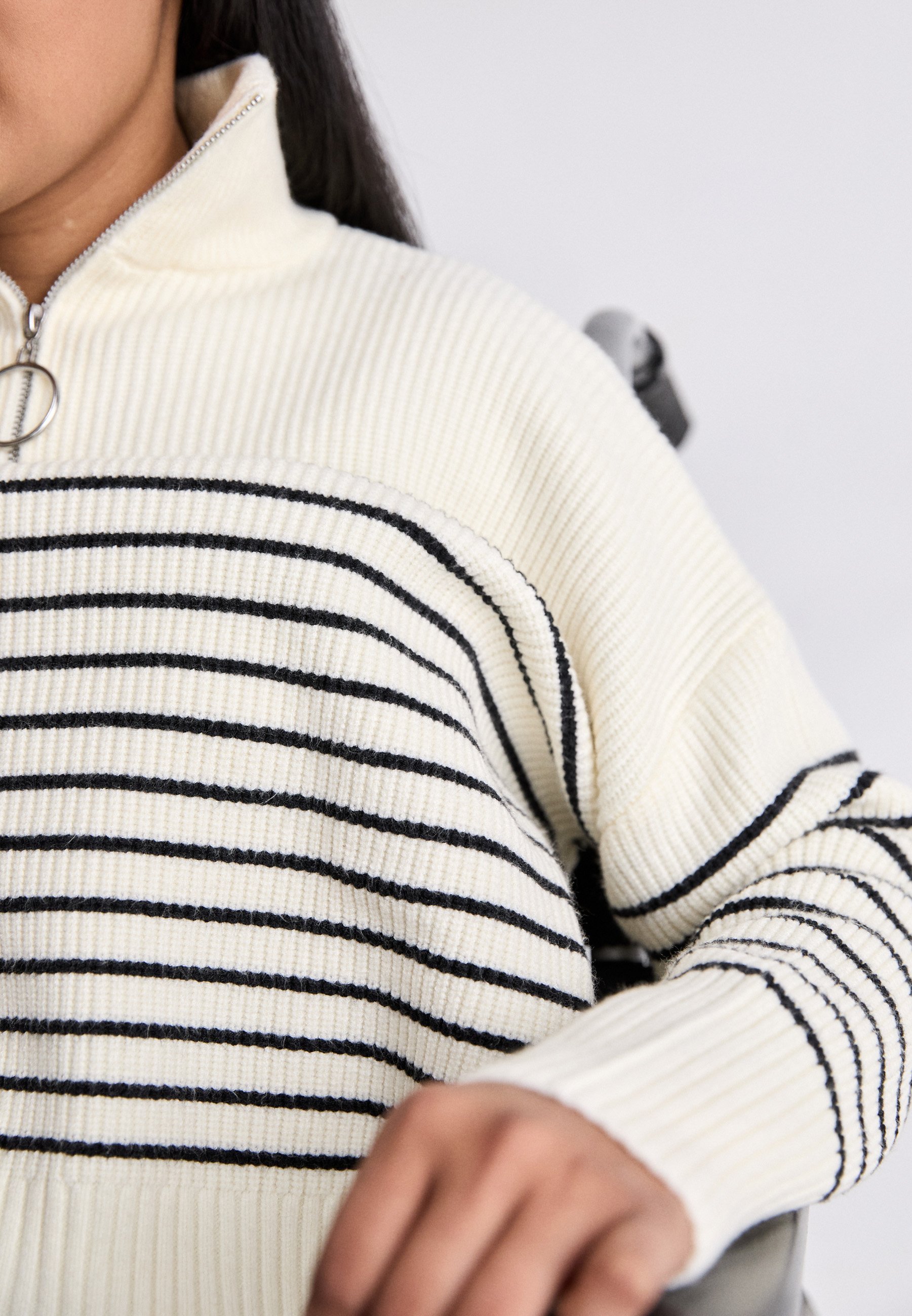 Pull Anna Field - blanc/noir