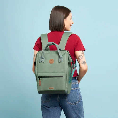 Cabaia Mittlere Vordertasche von Casa de Pilatos, grün
