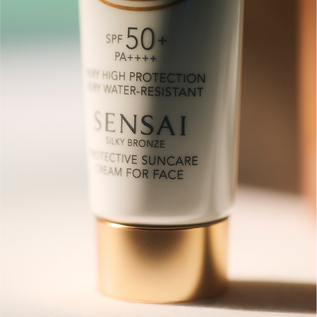 SENSAI saules aizsargkrēms SENSAI zīdaini bronzas krāsas aizsargkrēms sejai 50+ - 50 ml