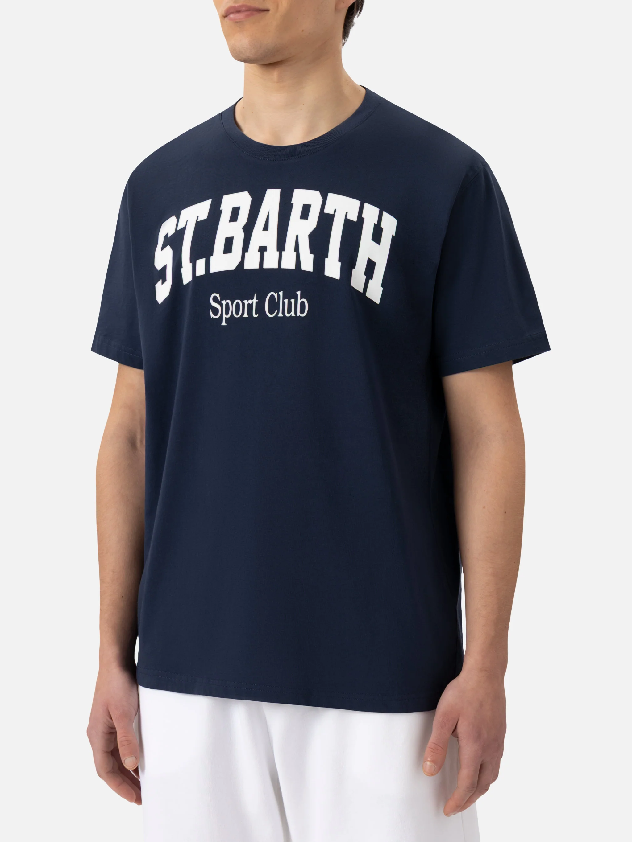 T-shirt voor heren van biologisch katoen met St. Barth Sport Club-opdruk.