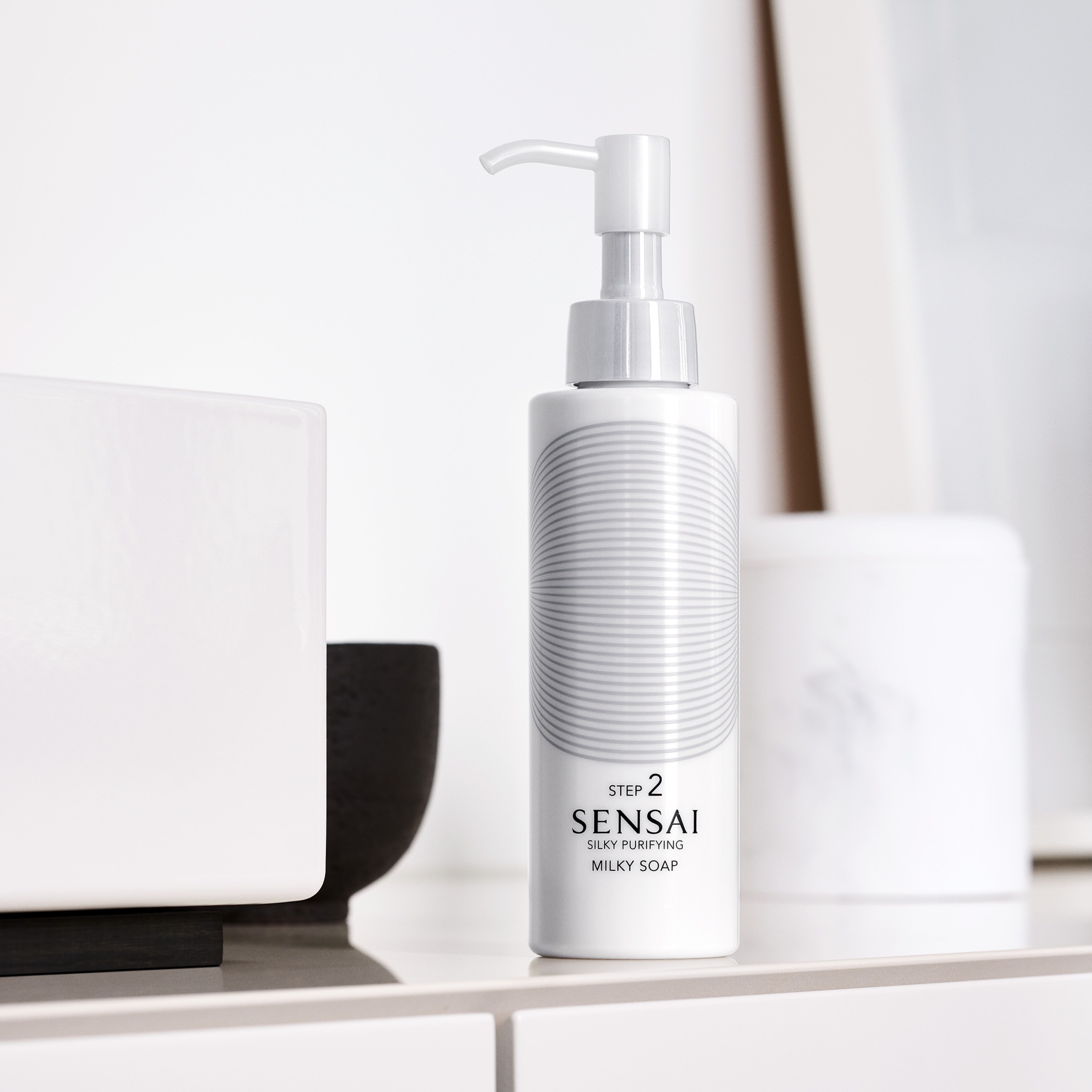 Sensai Silky Purifying Milky Soap сапун за лице Луксузна средства за чишћење / тонери