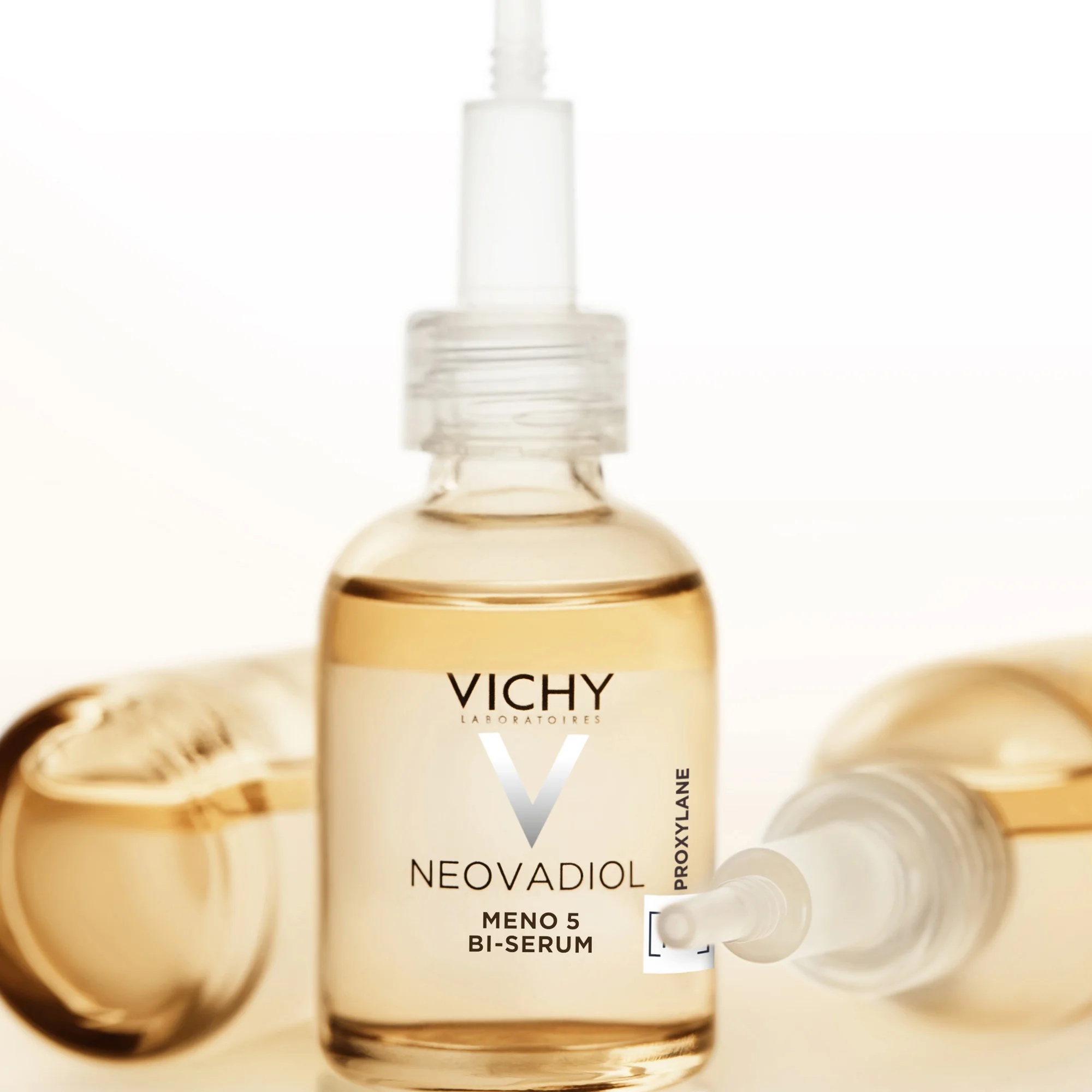 VICHY Vichy Neovadiol Prä- & Postmenopause Meno 5 Biphasisches Serum 30 ml Verdickt die Haut