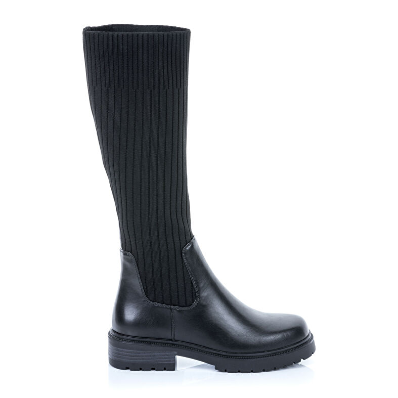  Botas negras de mujer