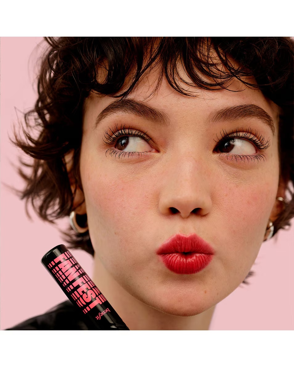 BENEFIT COSMETICS Lashes Λέσχη Φίλων Lash