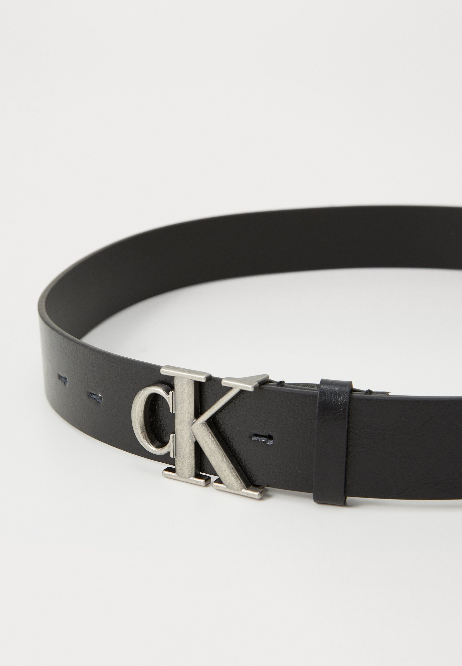 Calvin Klein BUCKLE TUMBLED - Riem - zwart/antiek zilverkleurig
