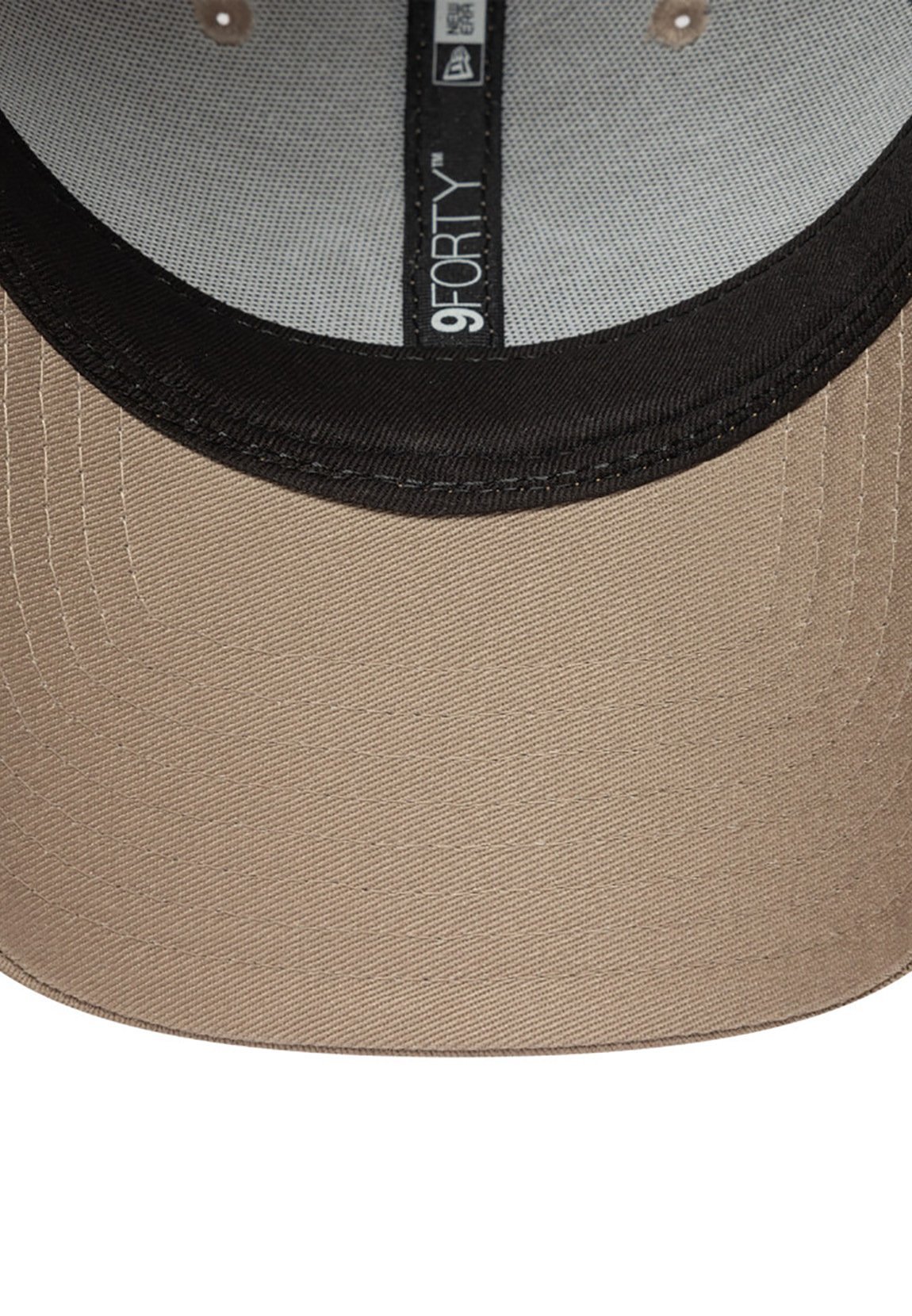 New Era petten