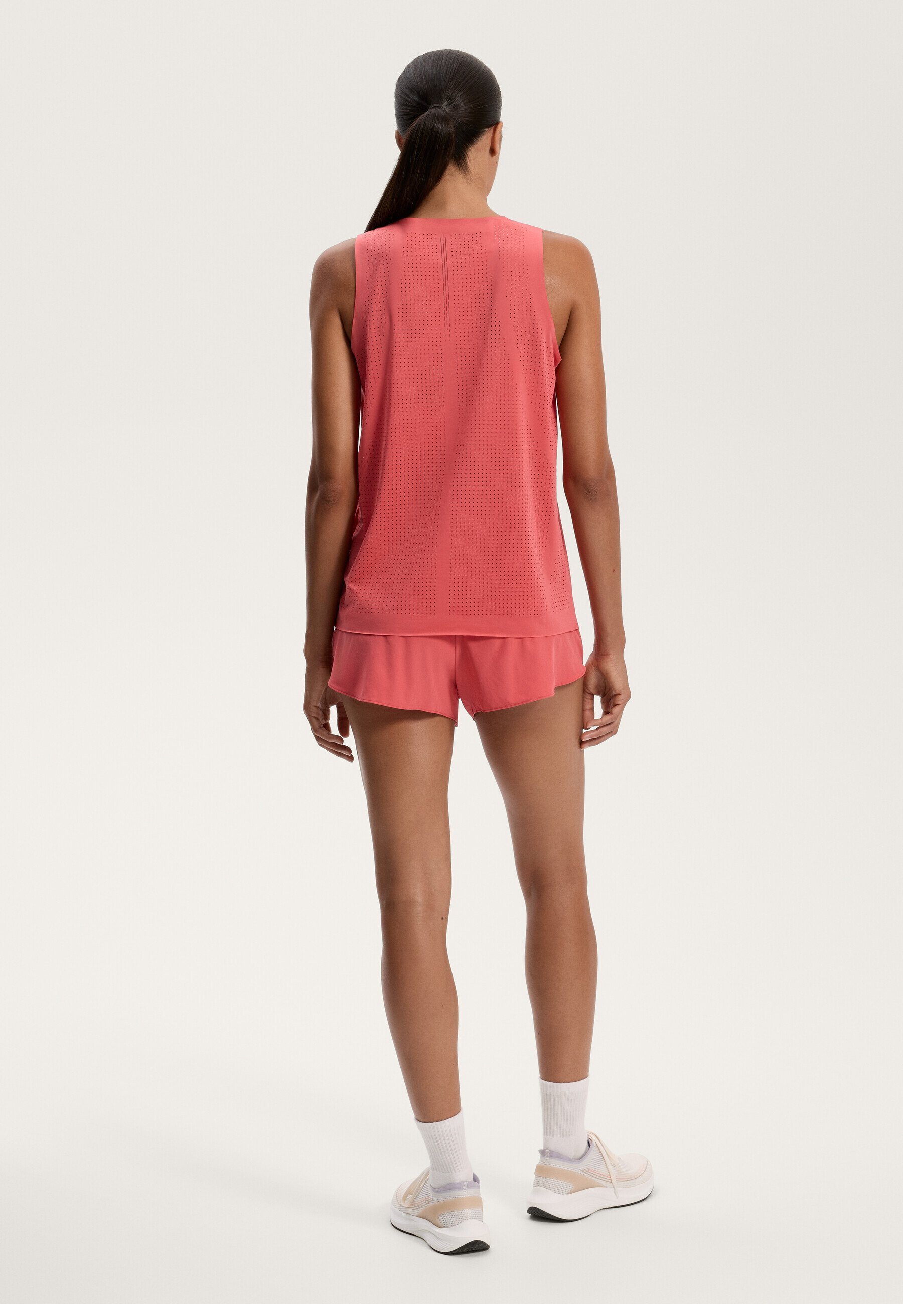 OYSHO MICROPERFORATE TECHNICAL MOUWLOOS T-SHIRT - Top - koraal