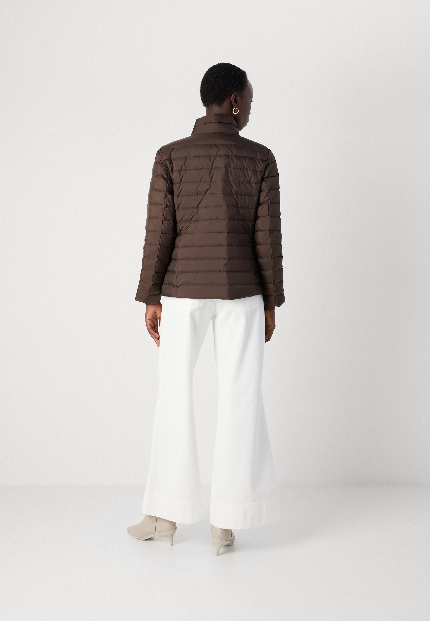 GANT LIGHT JACKET - Péřová bunda - black