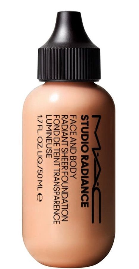 „Face & Body Studio Radiance“ itin lengvas makiažo pagrindas veidui ir kūnui. Prabangūs makiažo pagrindai.