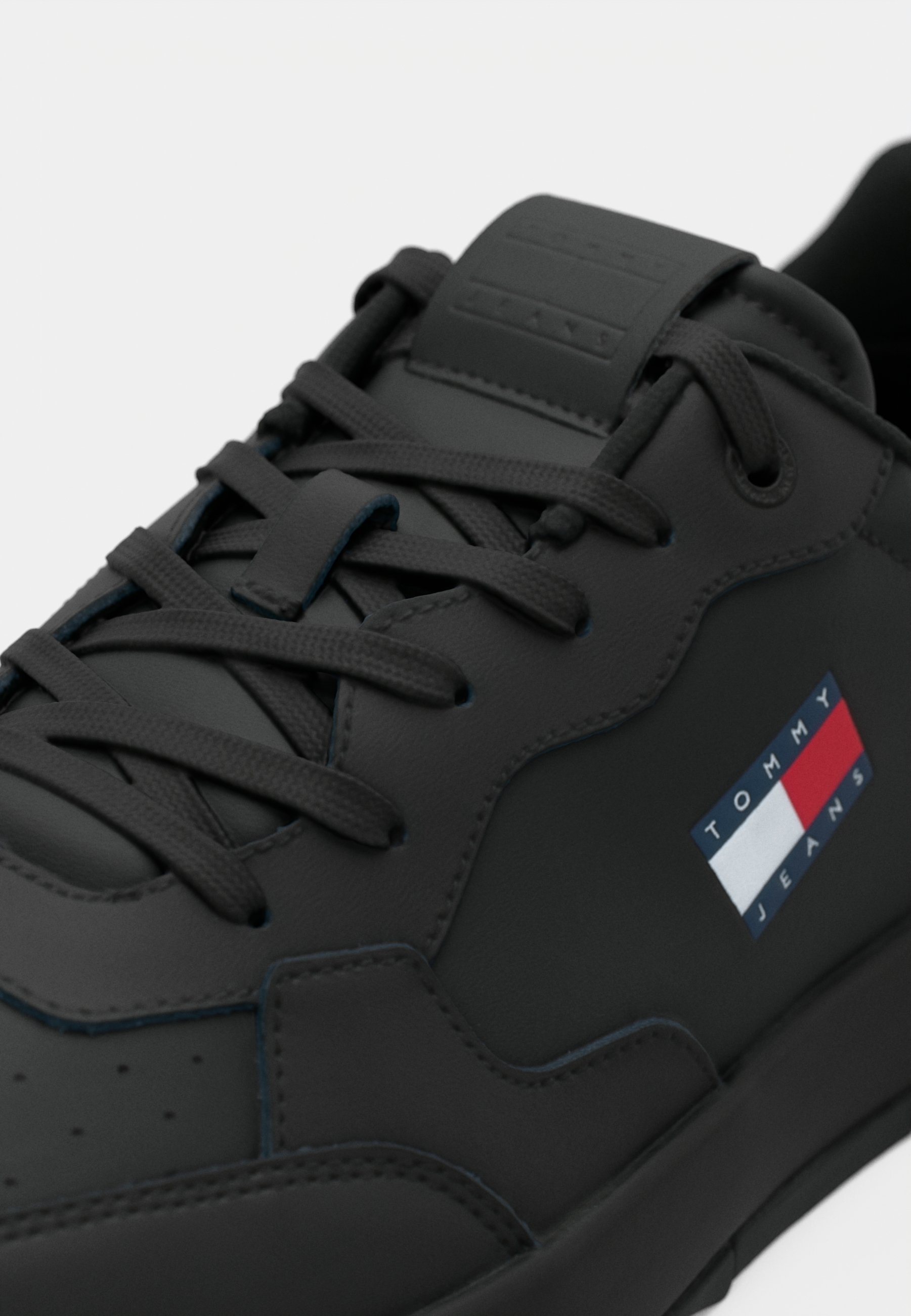 Baskets Tommy Jeans RETRO - noires