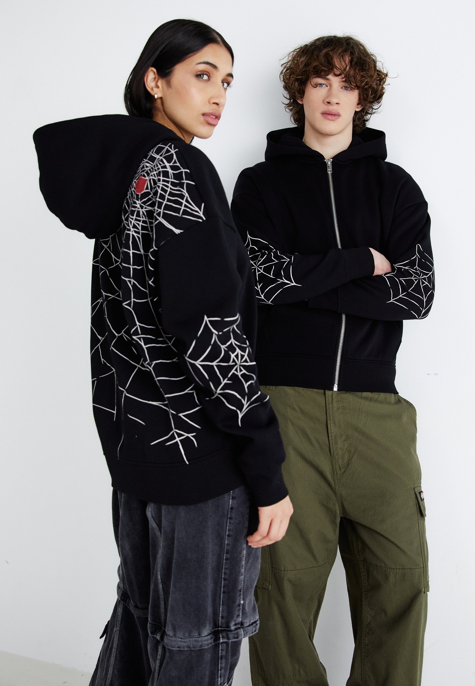 Felpa con cappuccio e zip Jack & Jones JORWEB ZIP HOOD UNISEX - nera
