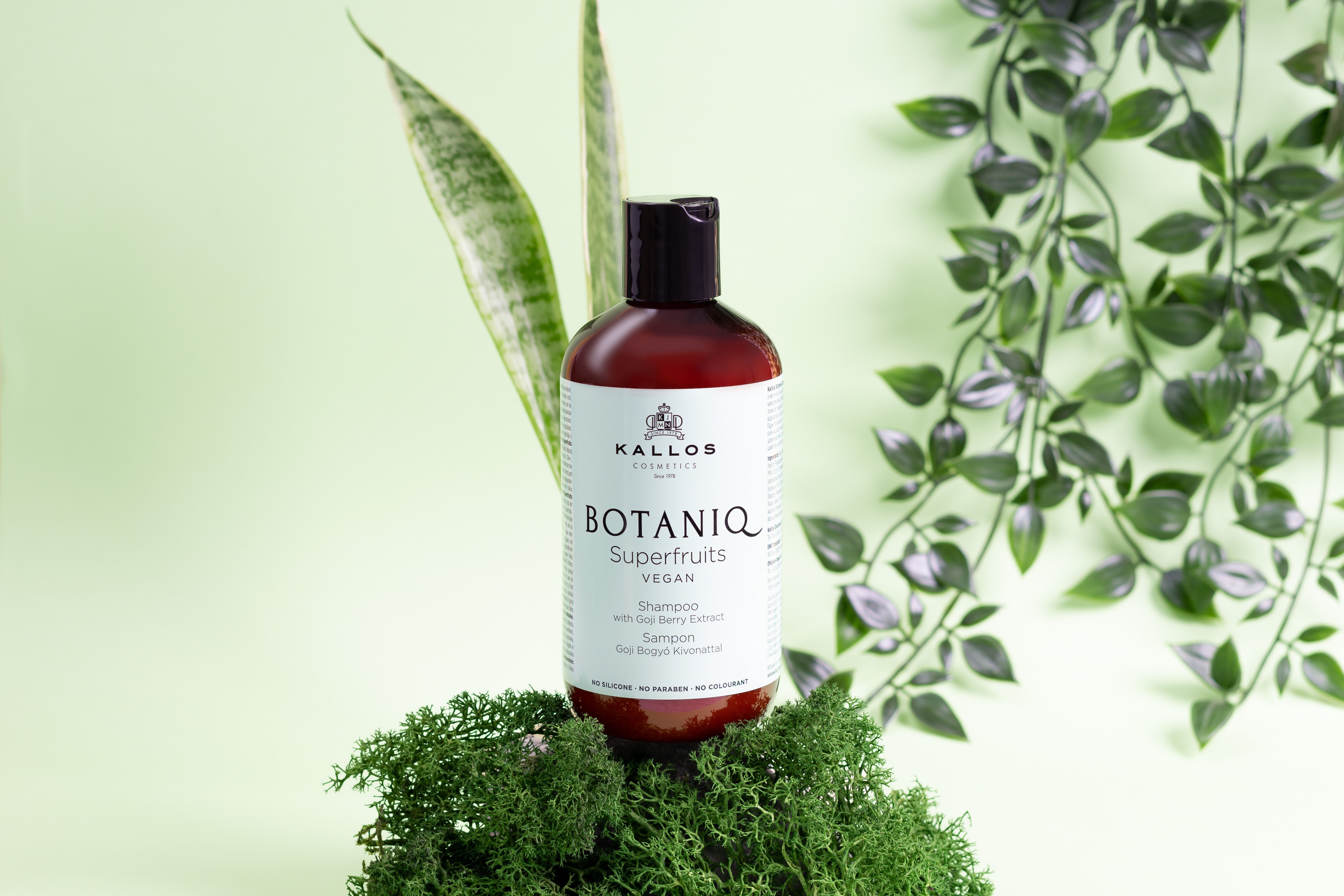 Botaniq Superfruit Repair and Strength Shampoo Šampóny