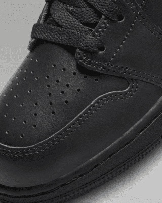 Jordan 1 Mid Older Kids' Shoes
