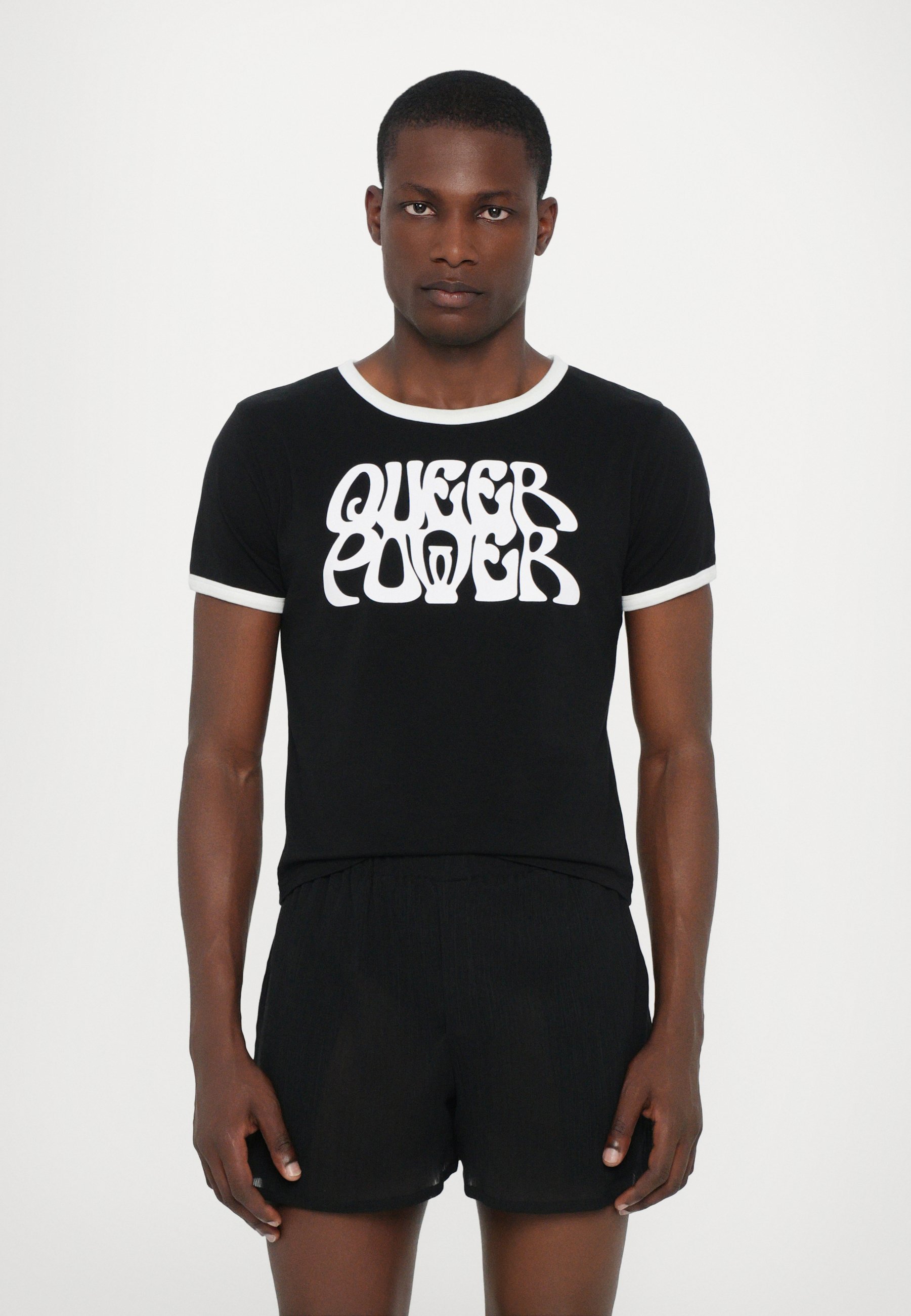 Ludovic de Saint Sernin QUEER POWER UNISEX - Bedrucktes T-Shirt - schwarz