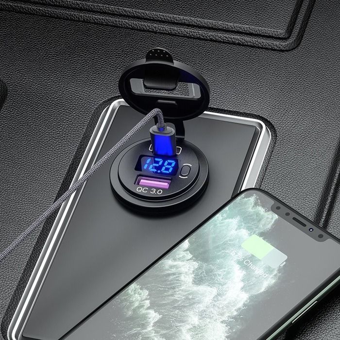 USB-Typ-C-Autoladegerät mit Voltmeter – 60 W PD & QC 3.0 Schnellladung für Motorräder, Wohnmobile und Fahrzeuge