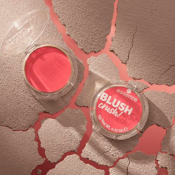 Essence Blush Crush lícenka 30 Cool Berry 5g